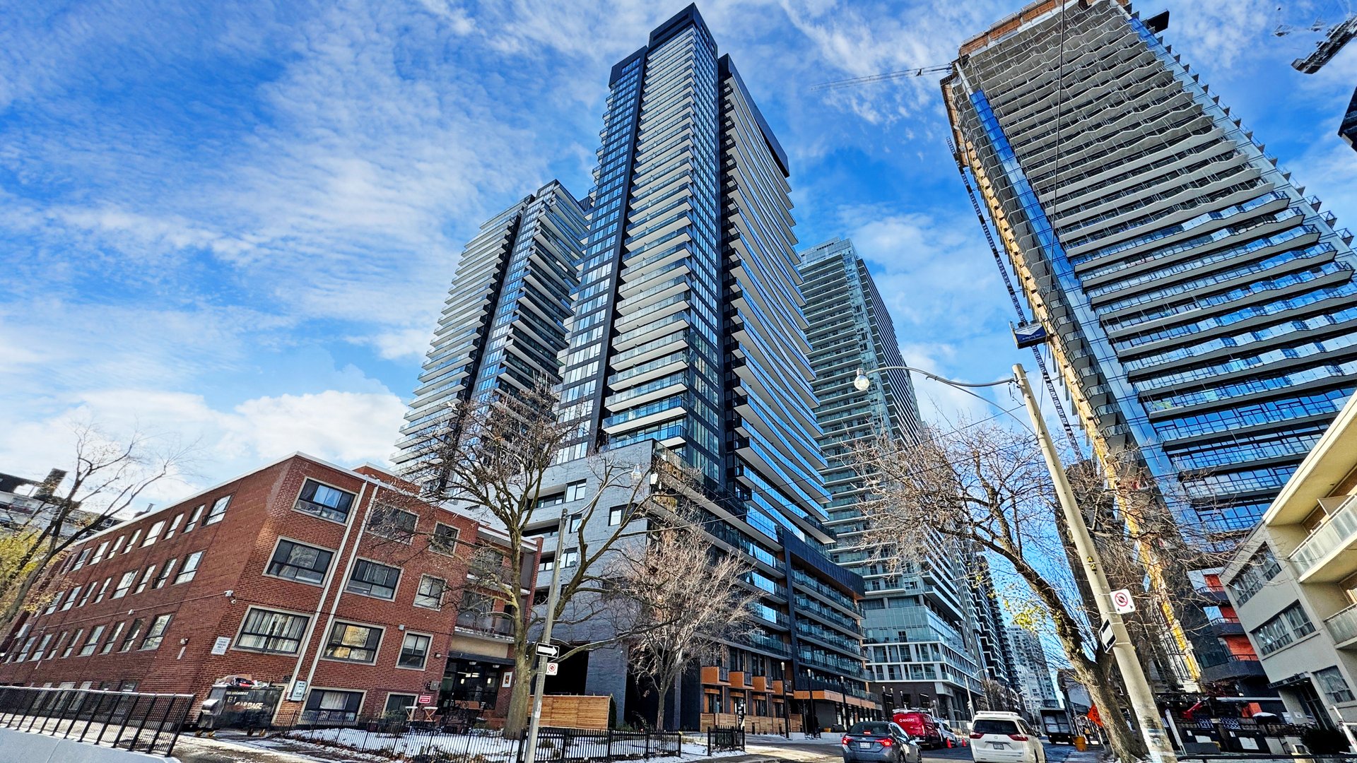 117 Broadway Ave 707