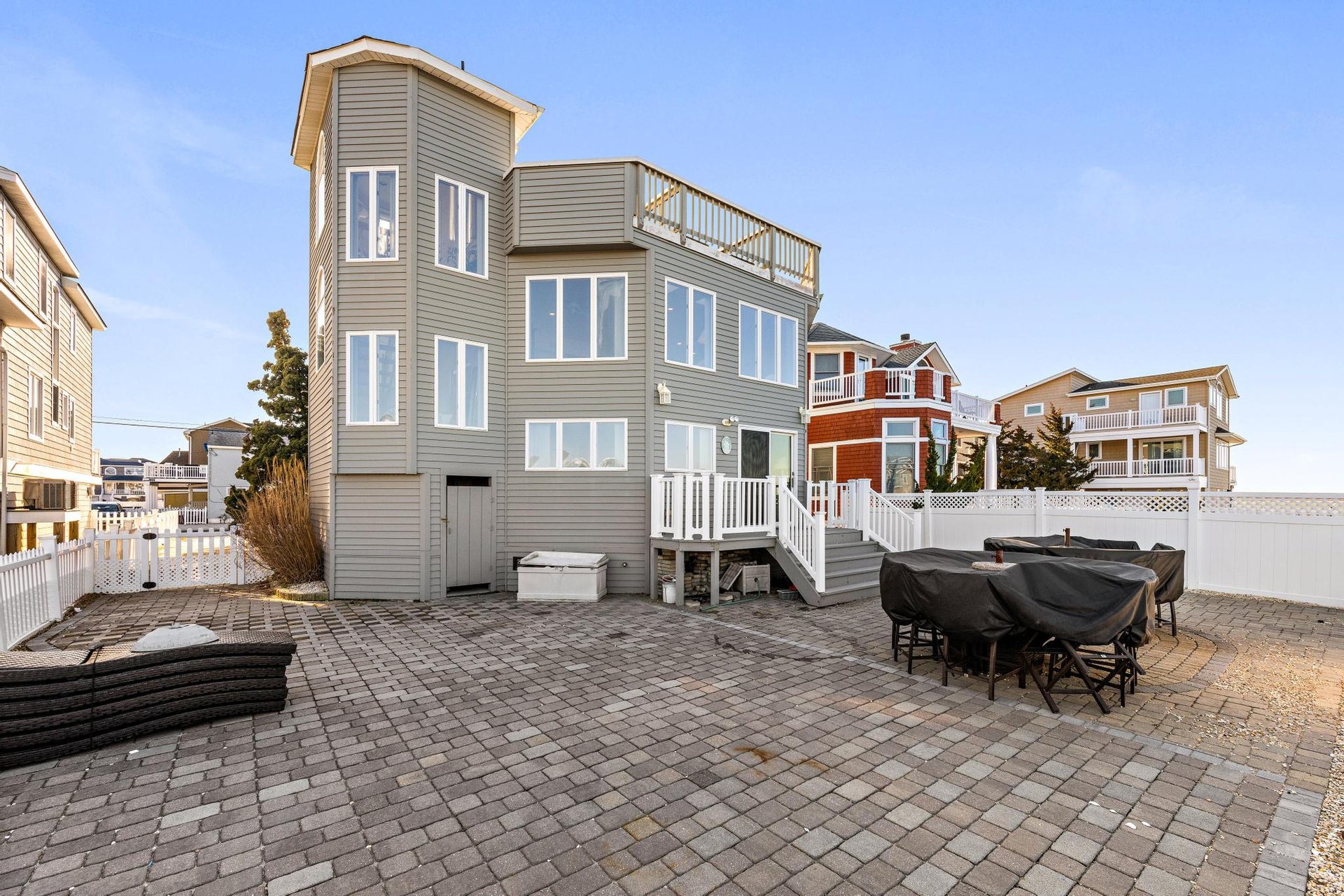 293 W 17th Street, Surf City