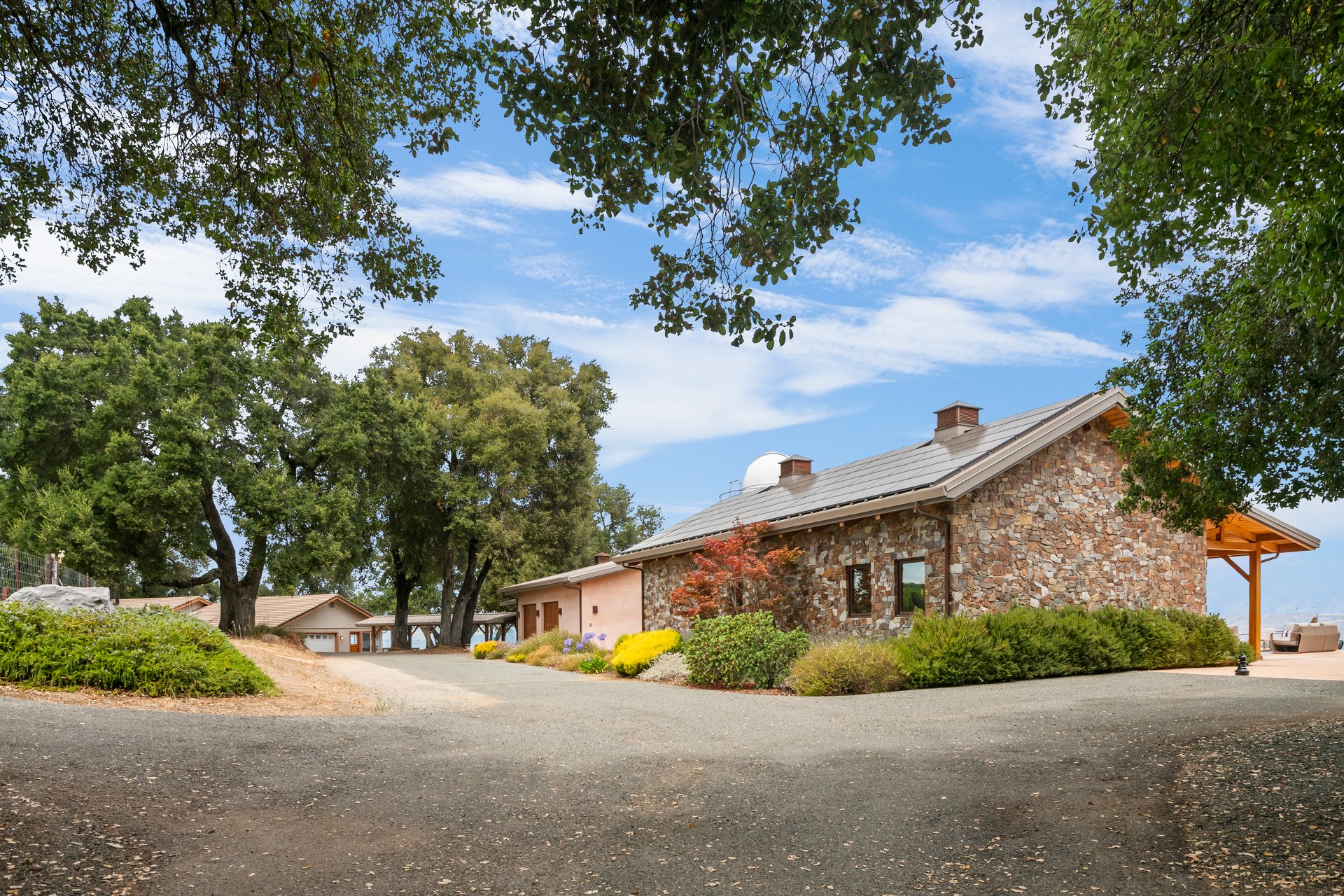 15060 Montebello RD