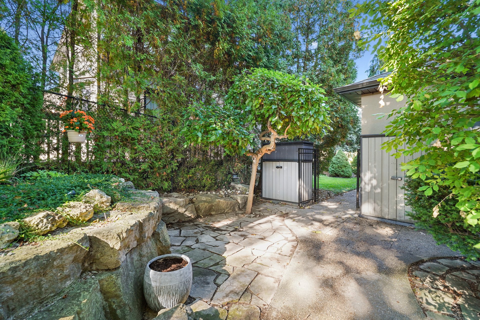 A Lifestyle Retreat in Prestigious Tyandaga Woods