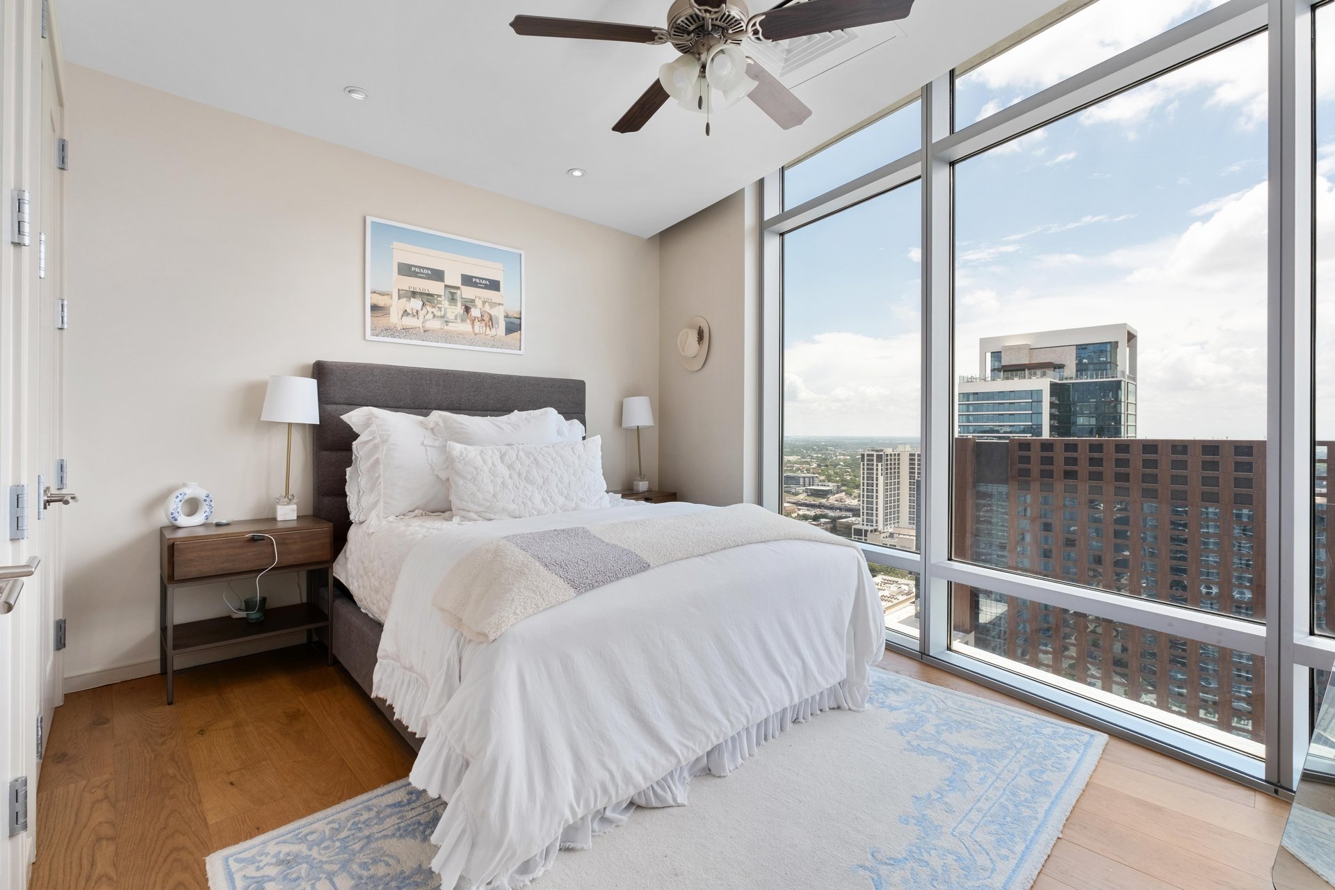 200 Congress Avenue #37H