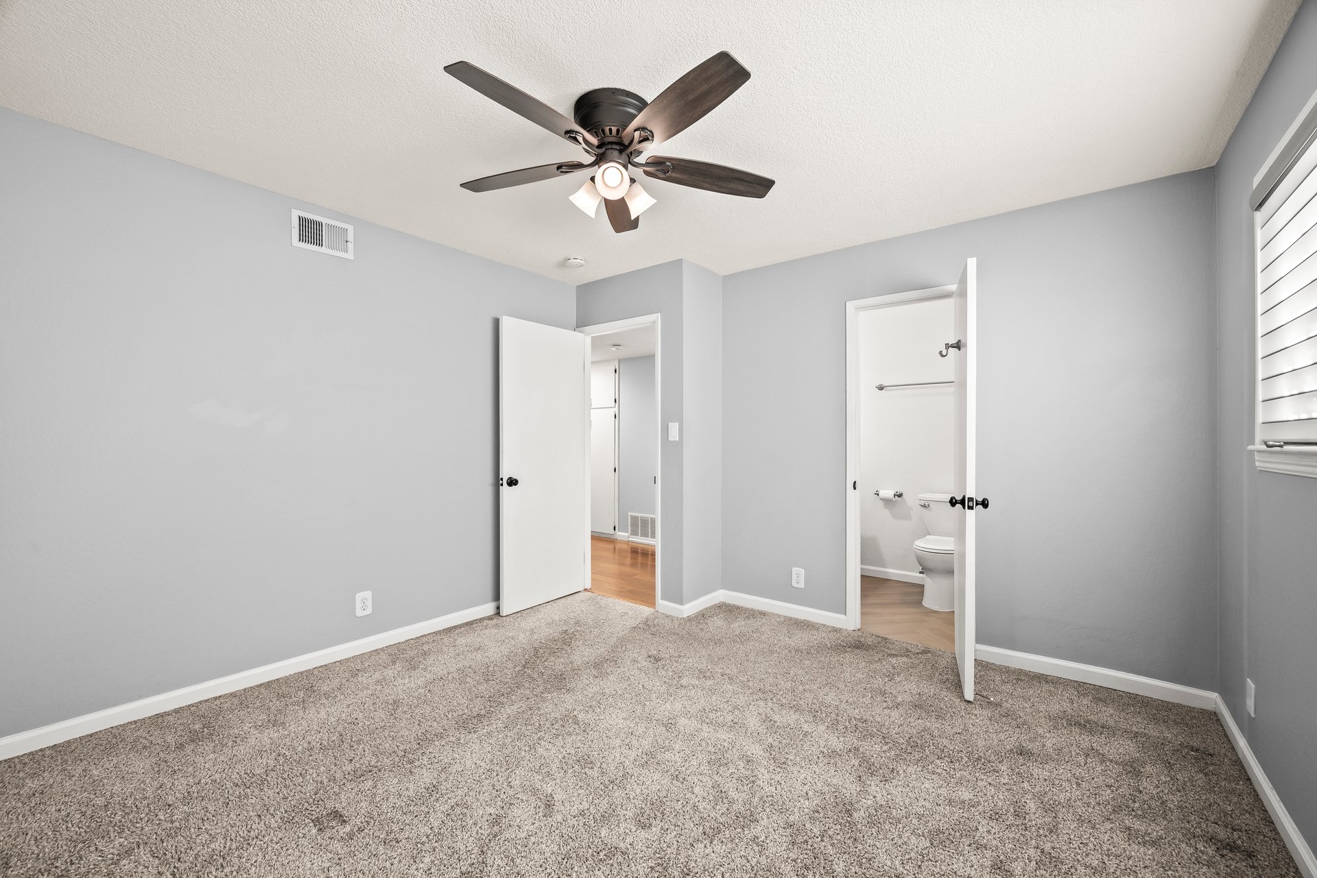 5021 Waterbury Way