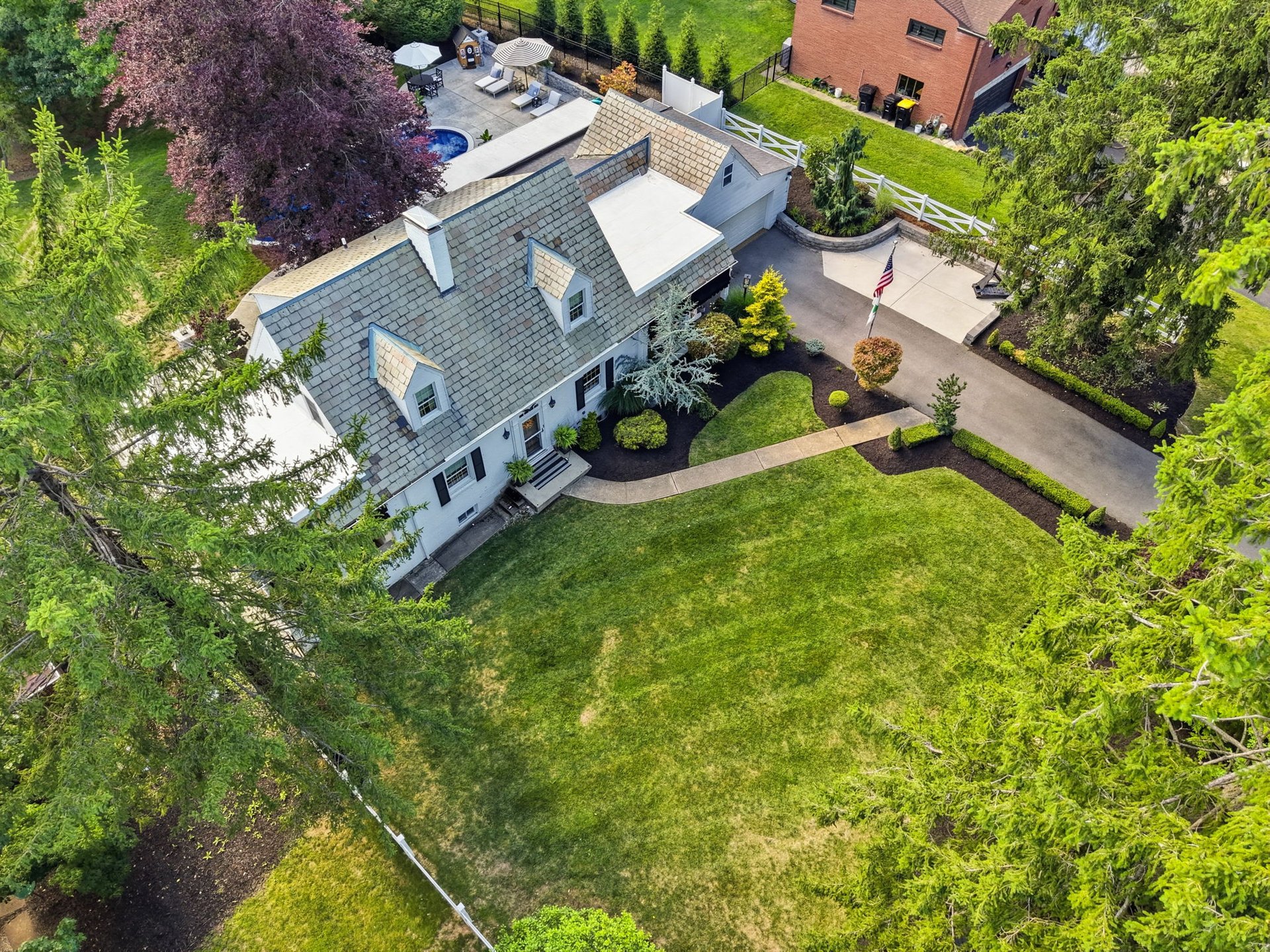 3108 Hillcrest Road