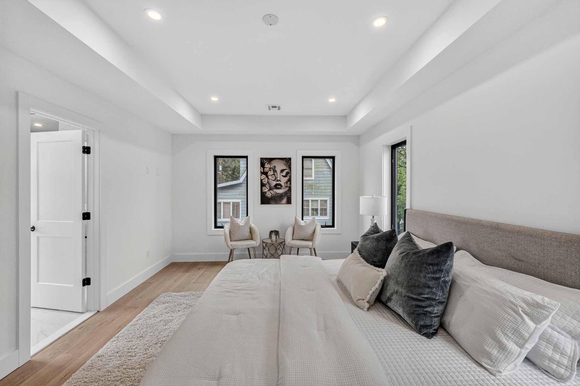 887 Linden Ave, Ridgefield, NJ 07657