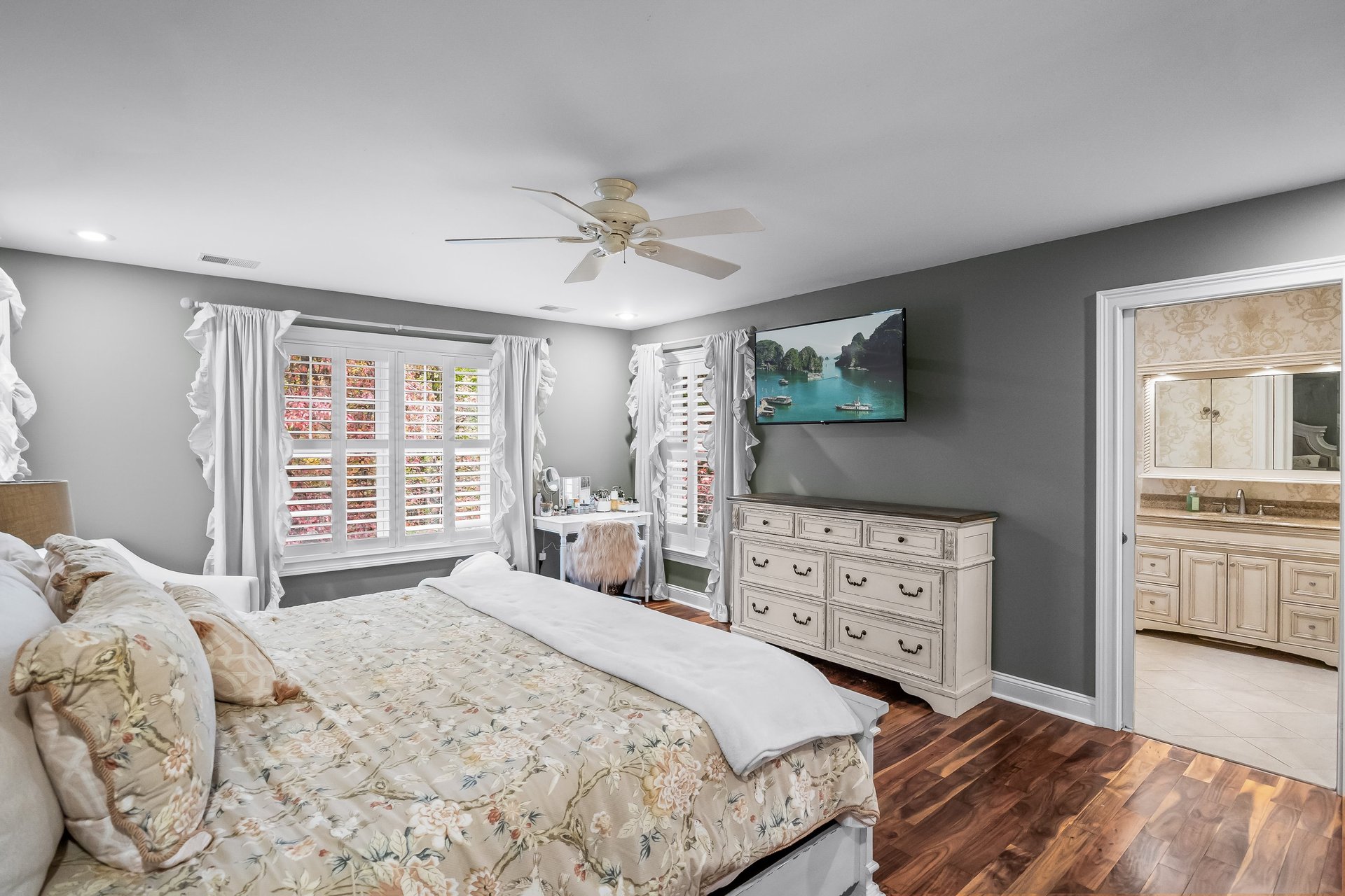 2A Laurel Dr