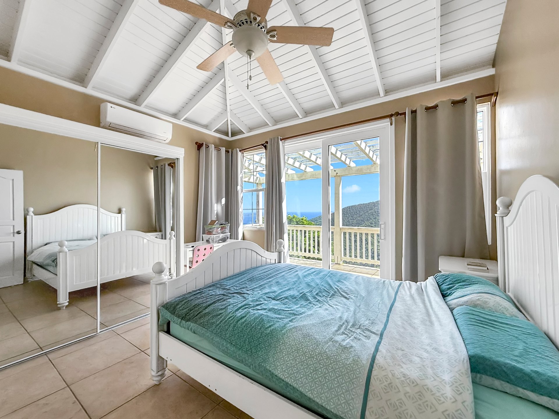 728 Threadfall 4 Bedroom Home 