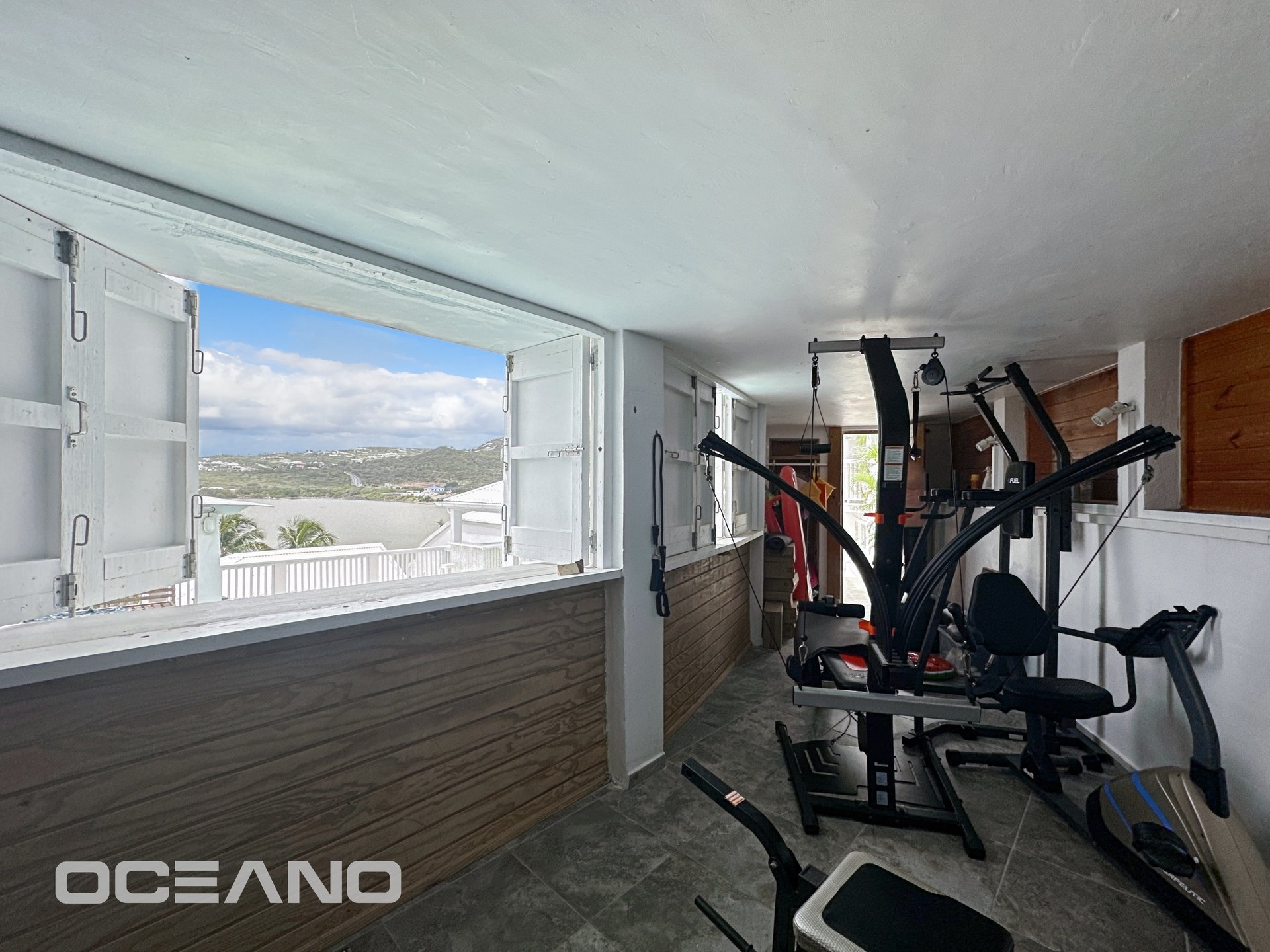 EXCLUSIVE : Sea View 2-Bedroom Apartment – IDOLEM Residence, Charm & Potential – IDOLEM Residence, Charm & Potential