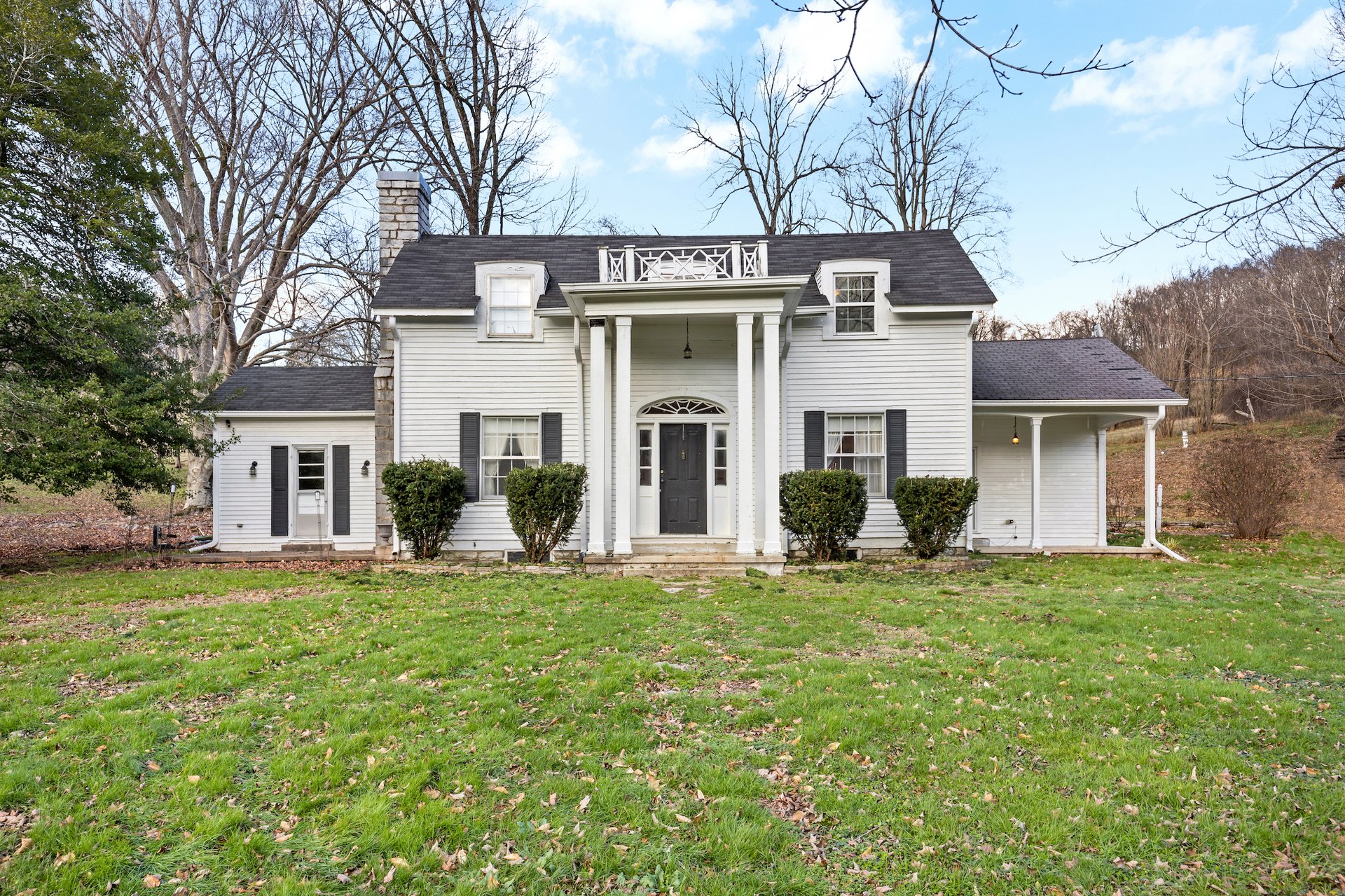 2405 Thompson Rd
