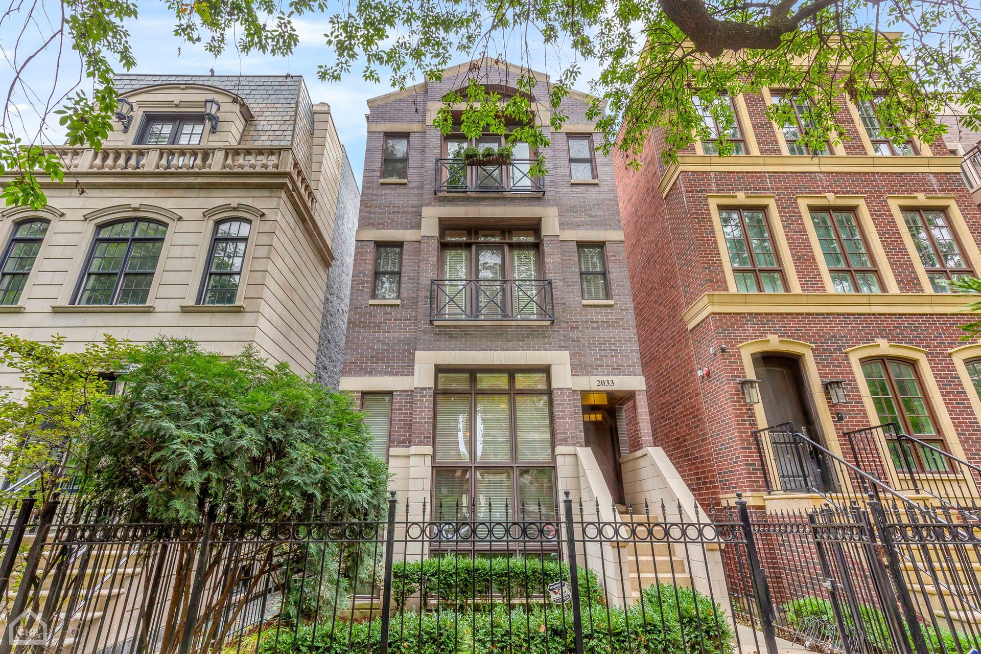 2033 N Bissell Street, Unit 2, Chicago, IL 60614