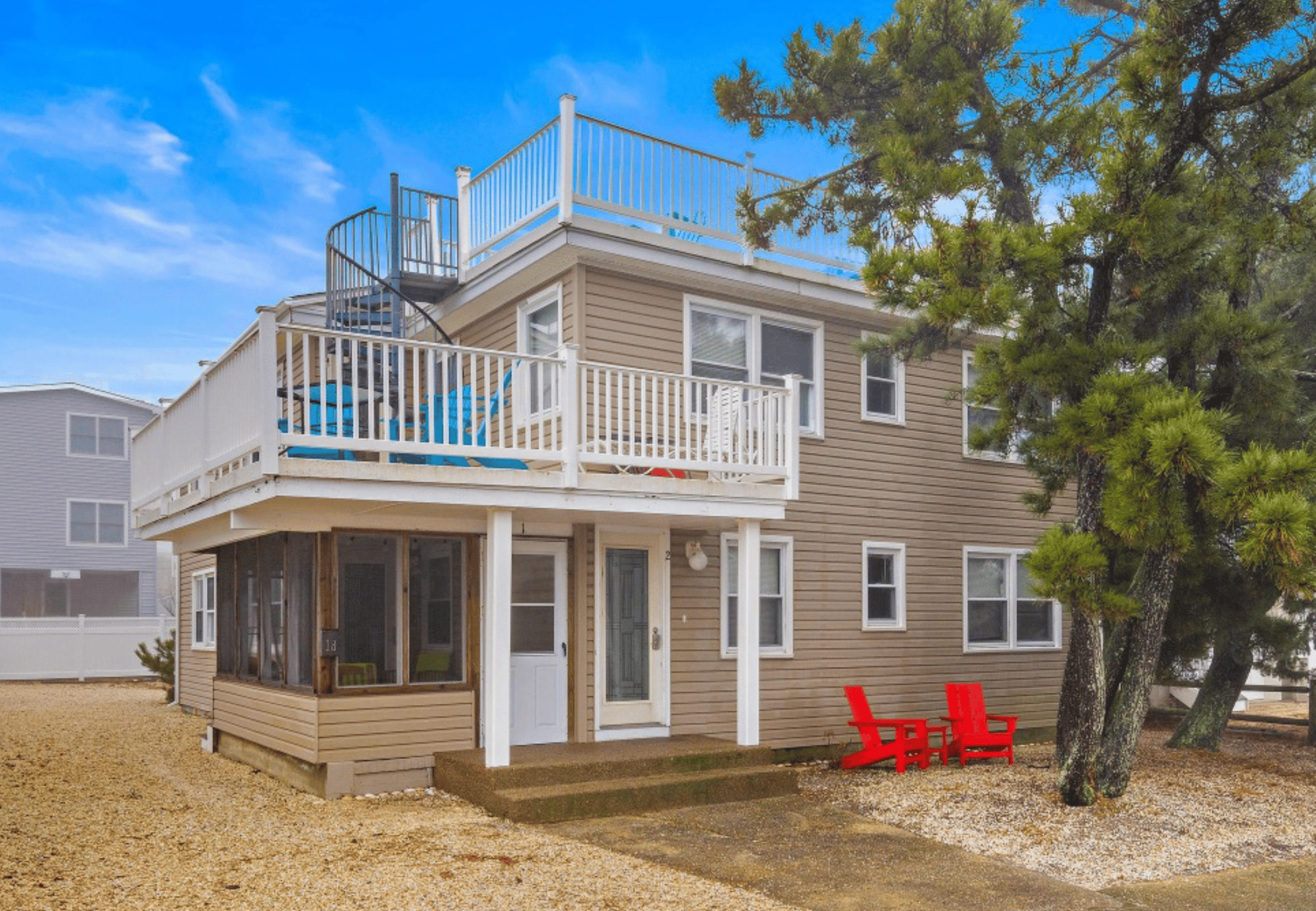 18 E Dupont Ave, Brant Beach (Ground Floor) 