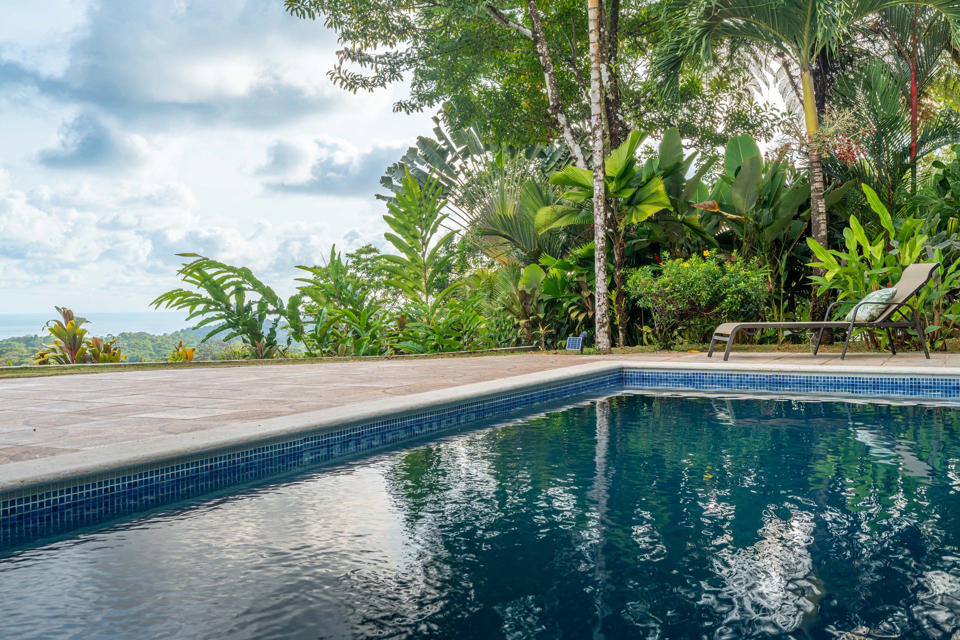 Expansive Ocean Views, Central Ojochal - 3 bed, 3 bath!