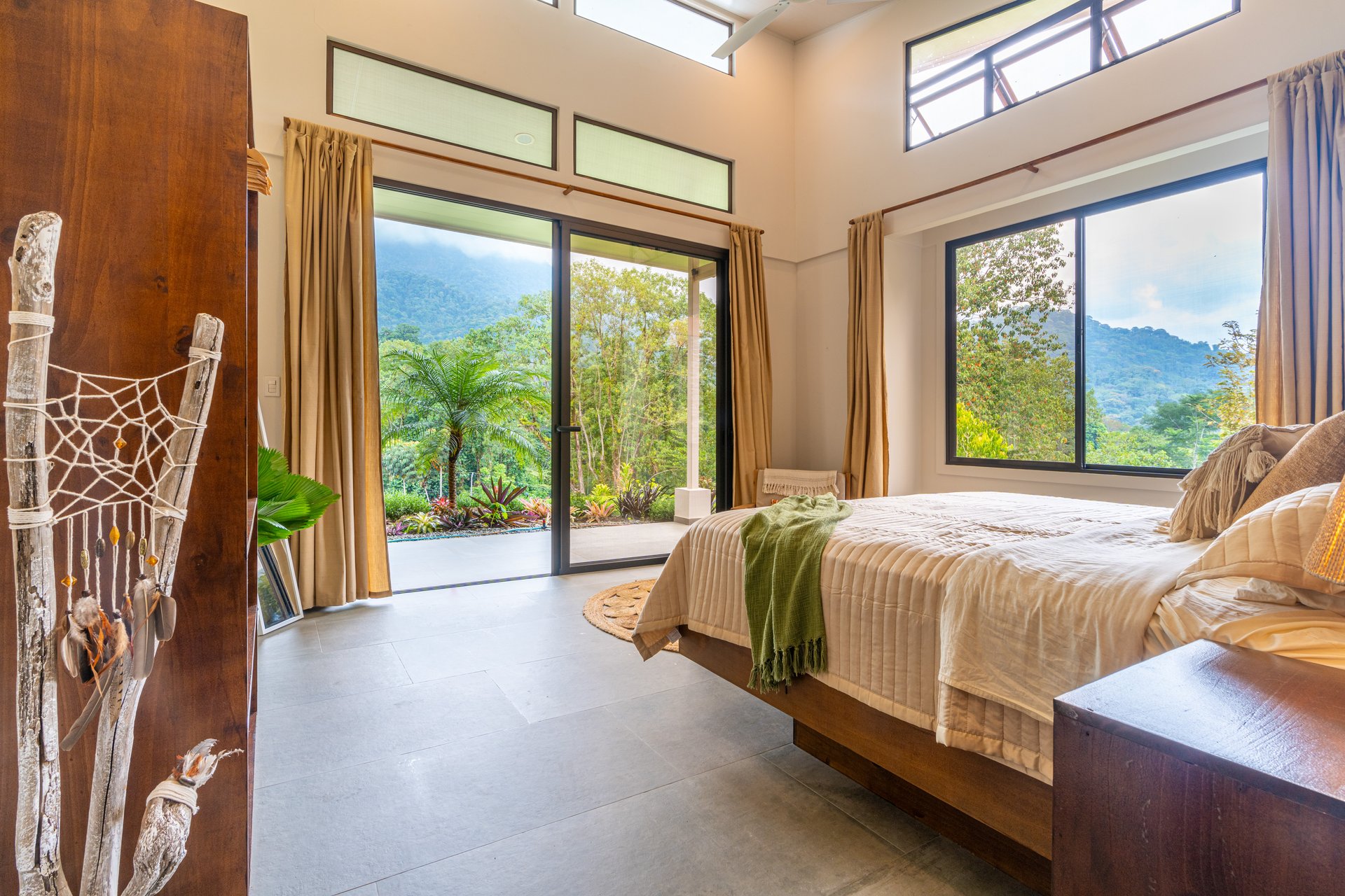 Stunning 4-Bedroom Home with Mountain Views – Perfect Blend of Seclusion and Convenience.