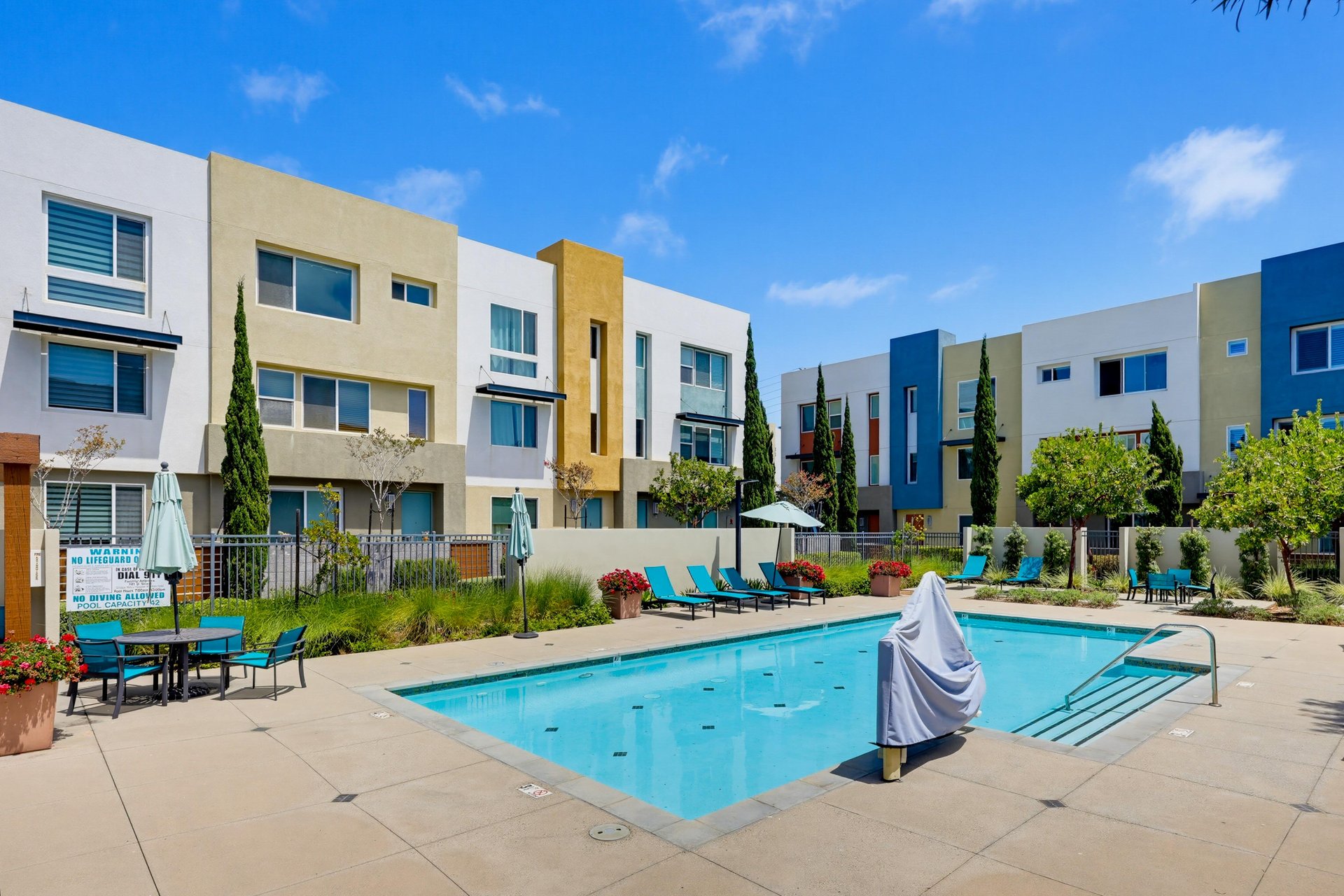 745 Shoreline Rd