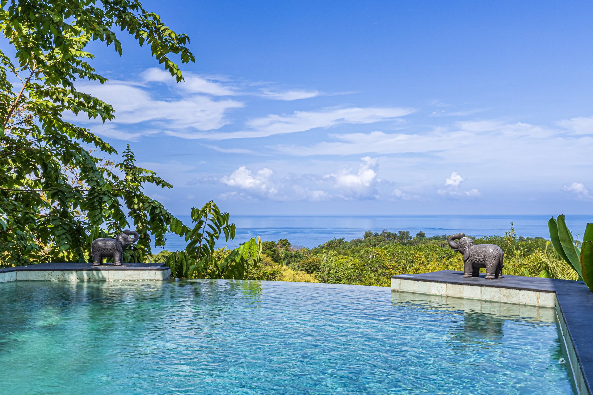 Casa Markissa – Luxury Oceanview Villa with Proven Rental Income.