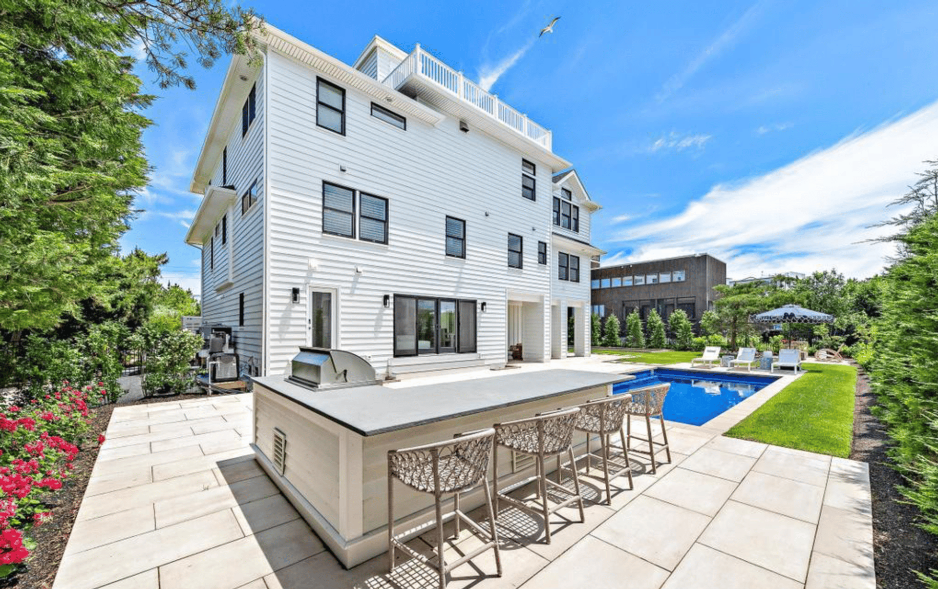 151B Long Beach Blvd