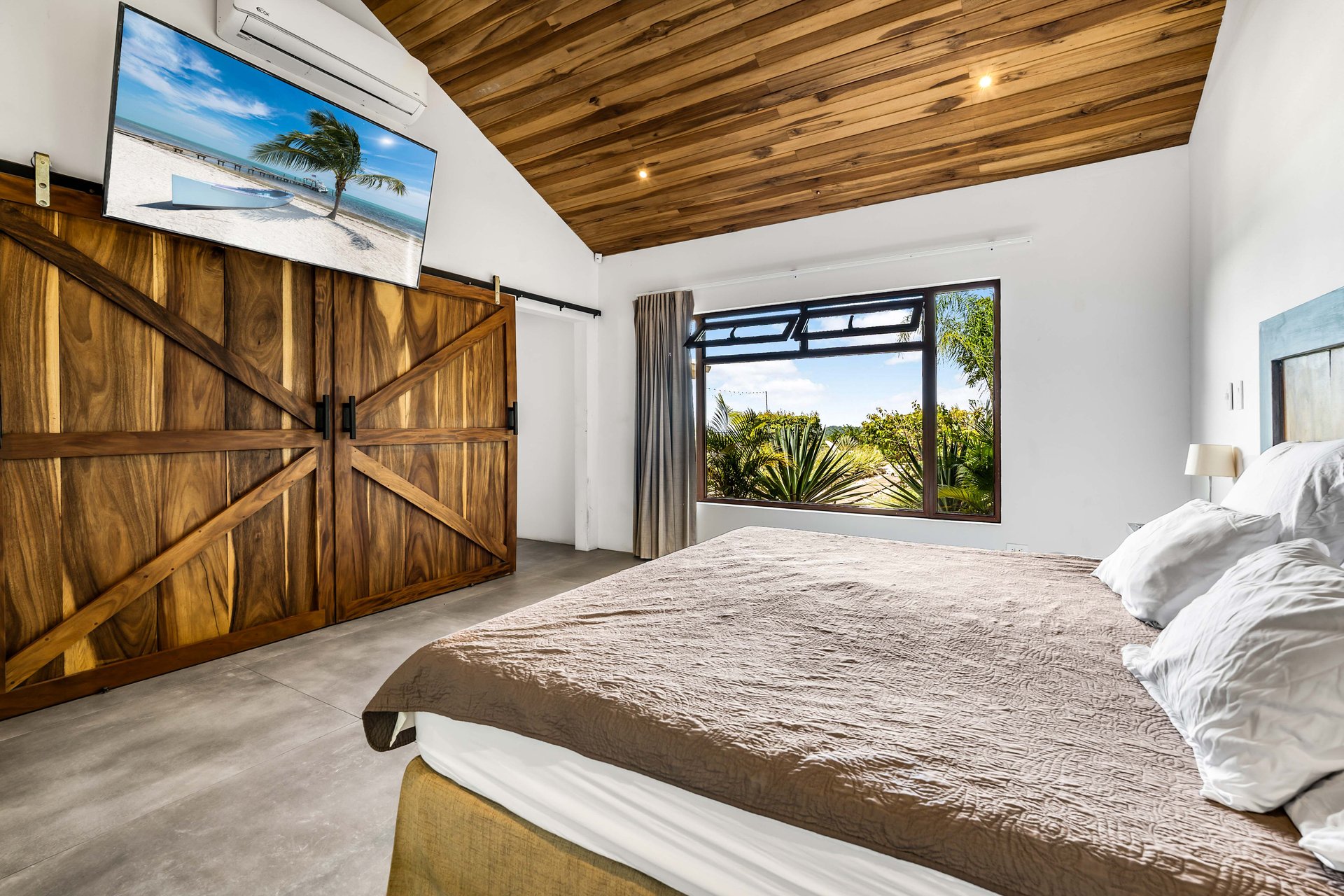 Casa Arcadia | Ocean-View Home with Two Income-Producing Studios