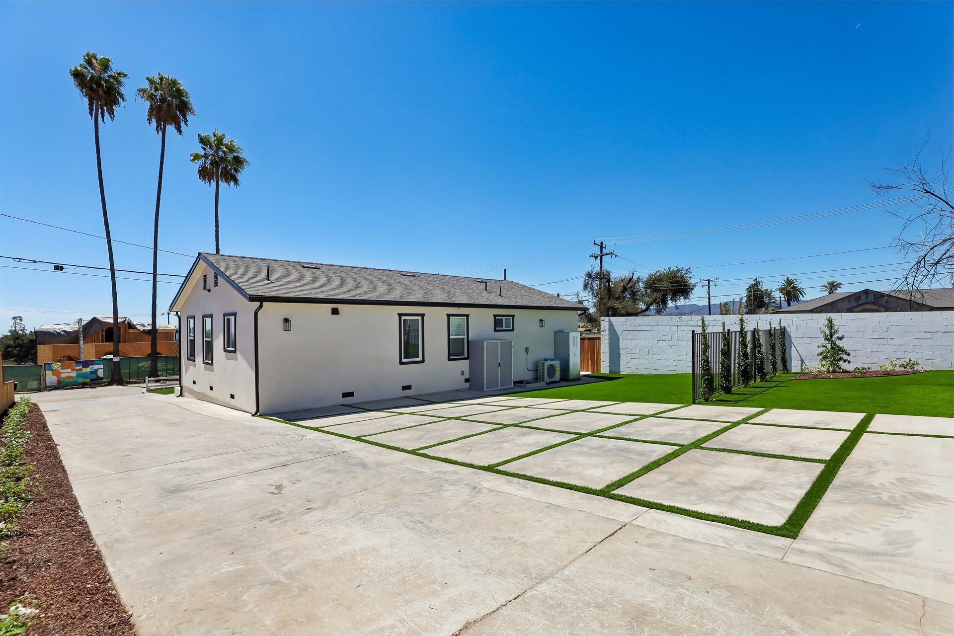 19 E Pine Street