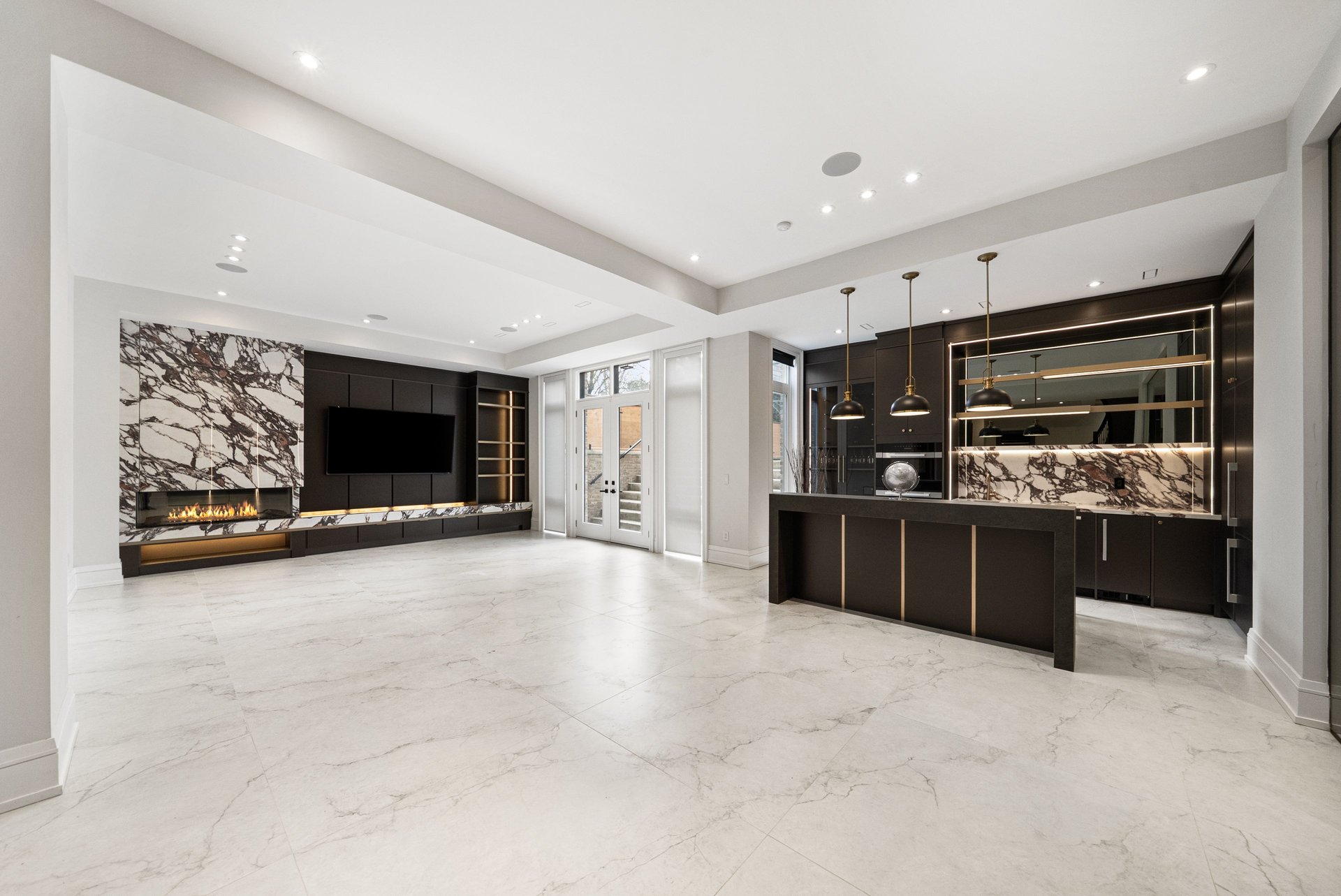 SOLD: Architectural Elegance