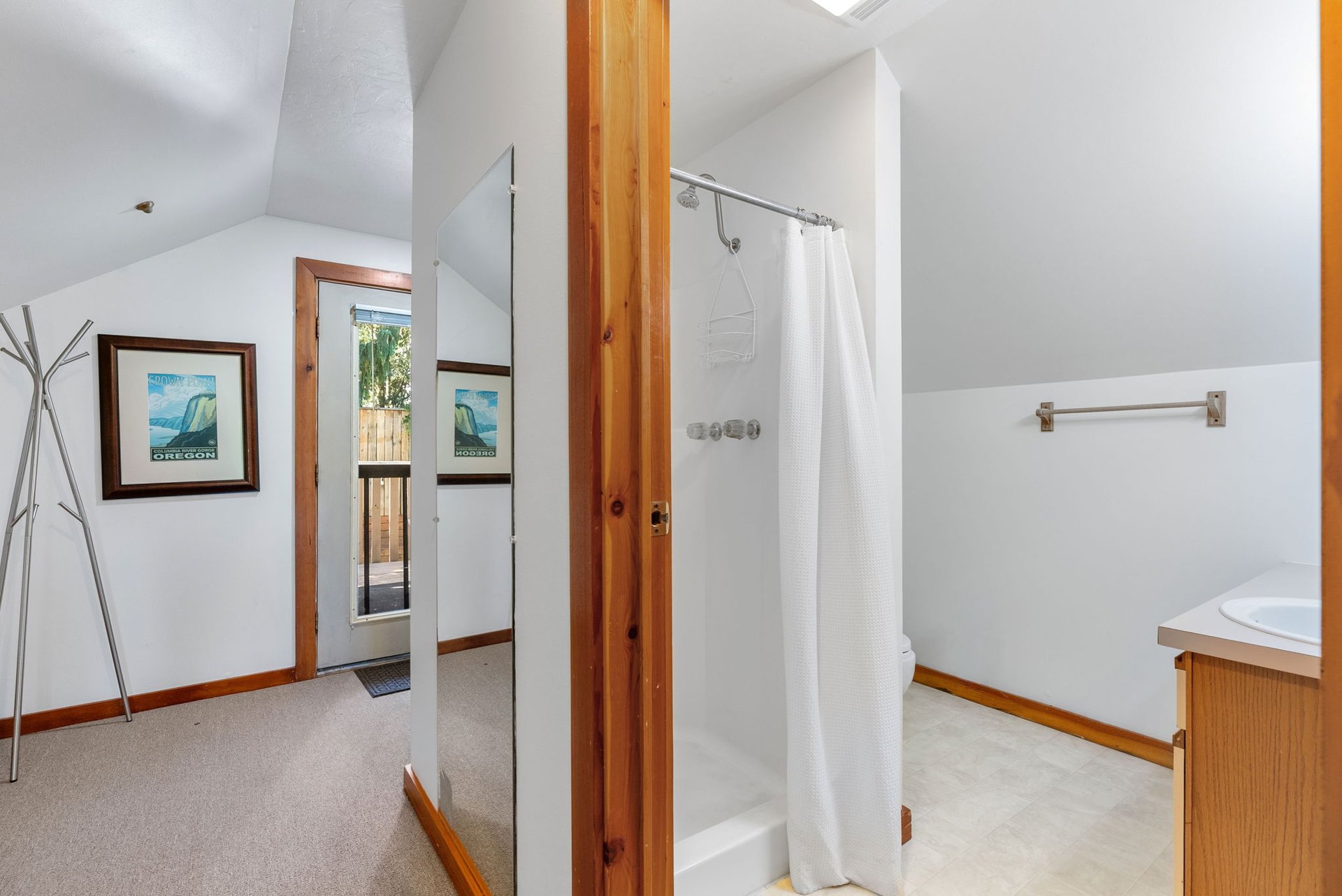 607 Cascade Ave