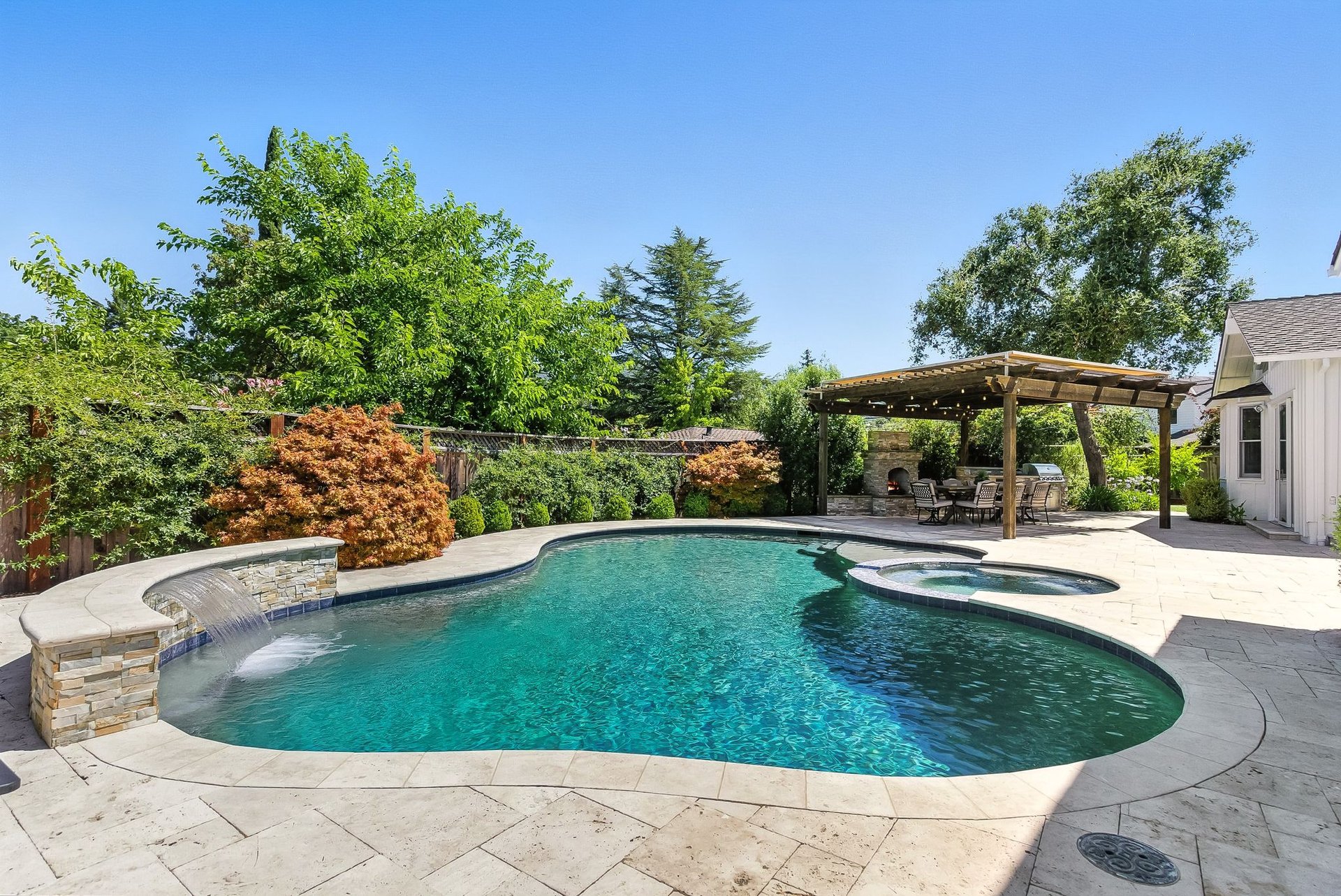 16180 Jasmine Way