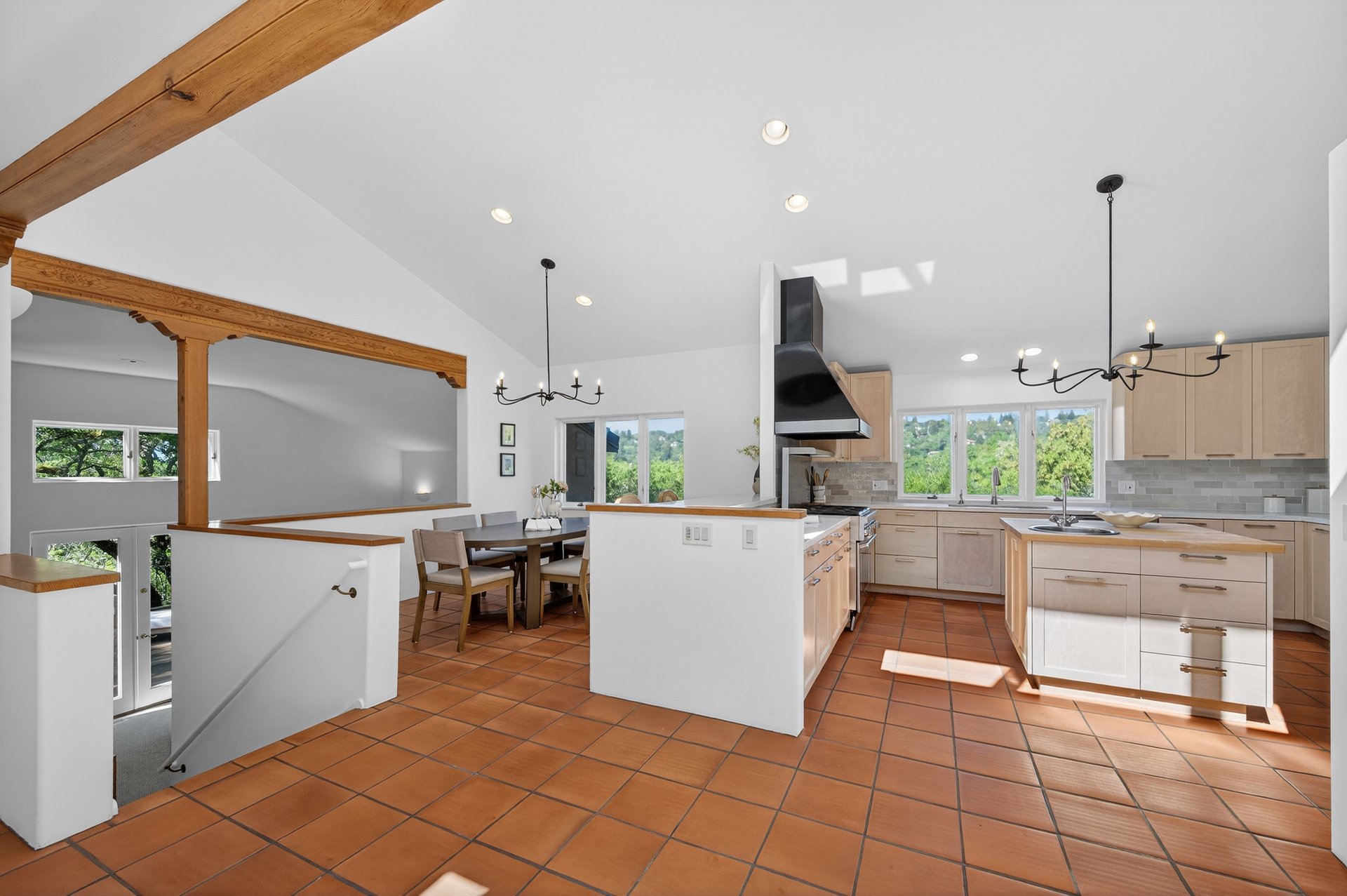 25 Wood Acres Ct