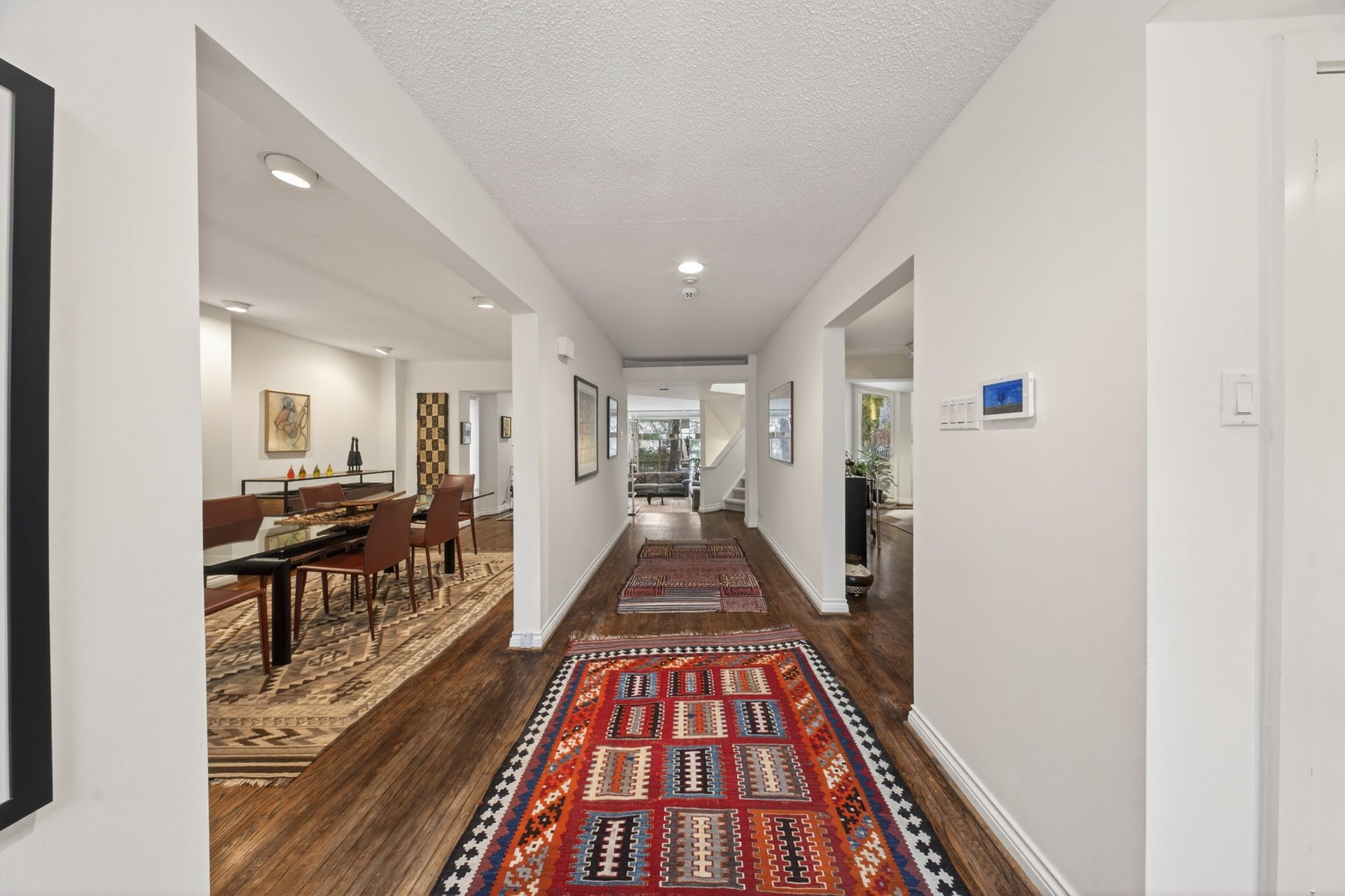 SOLD: Luxurious Country Living In The City