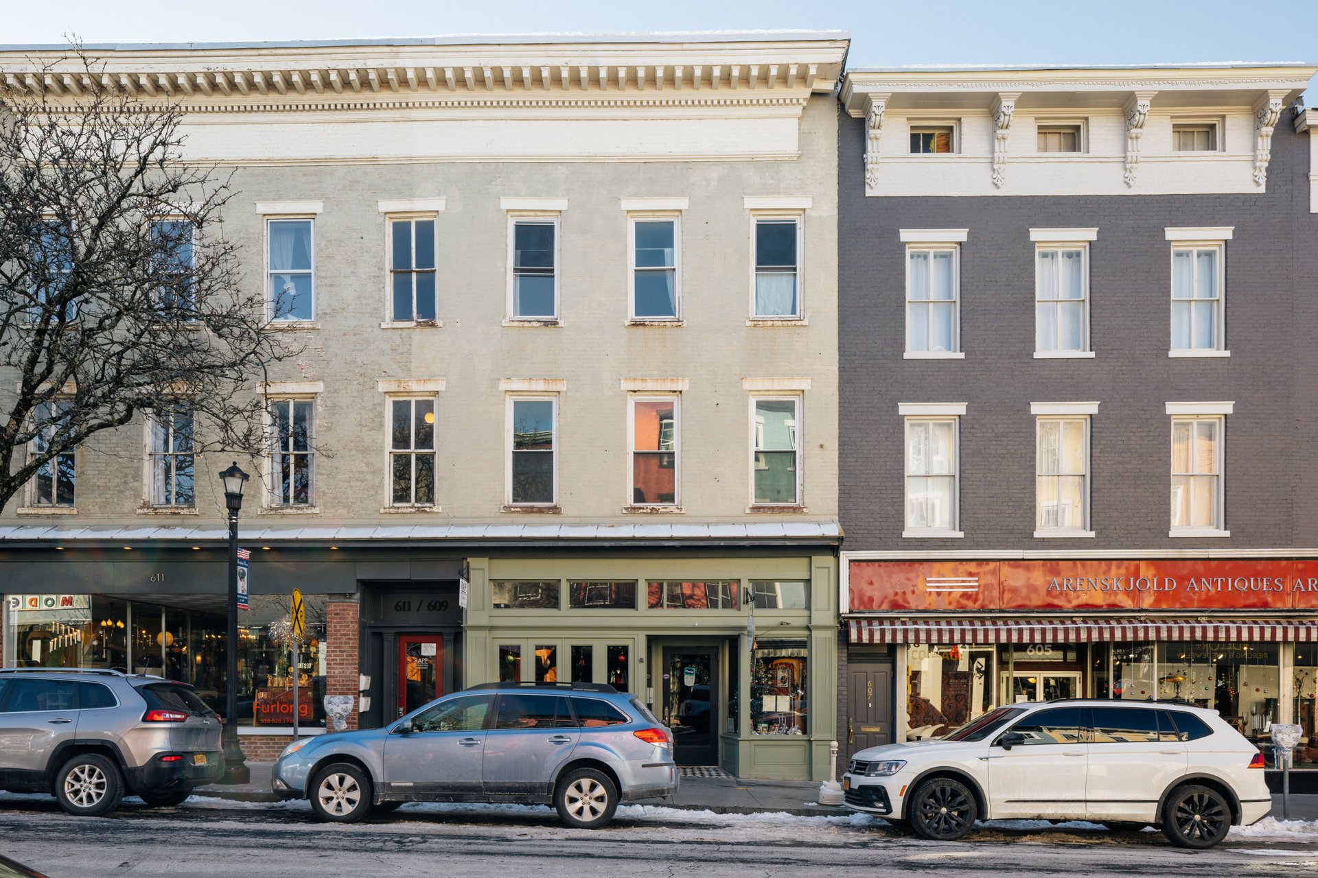 609 Warren
