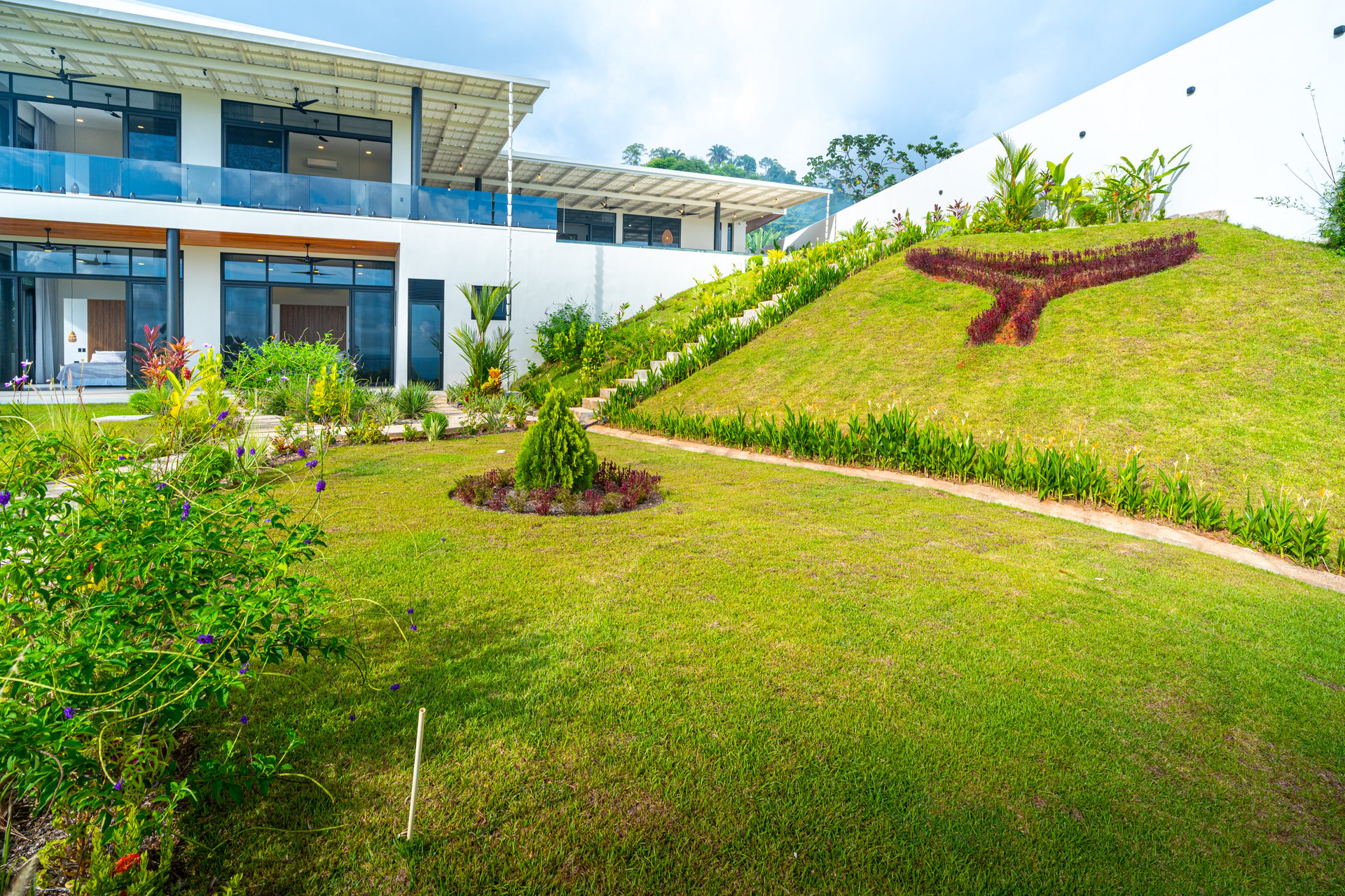 Lion's Gate Sunset Estate