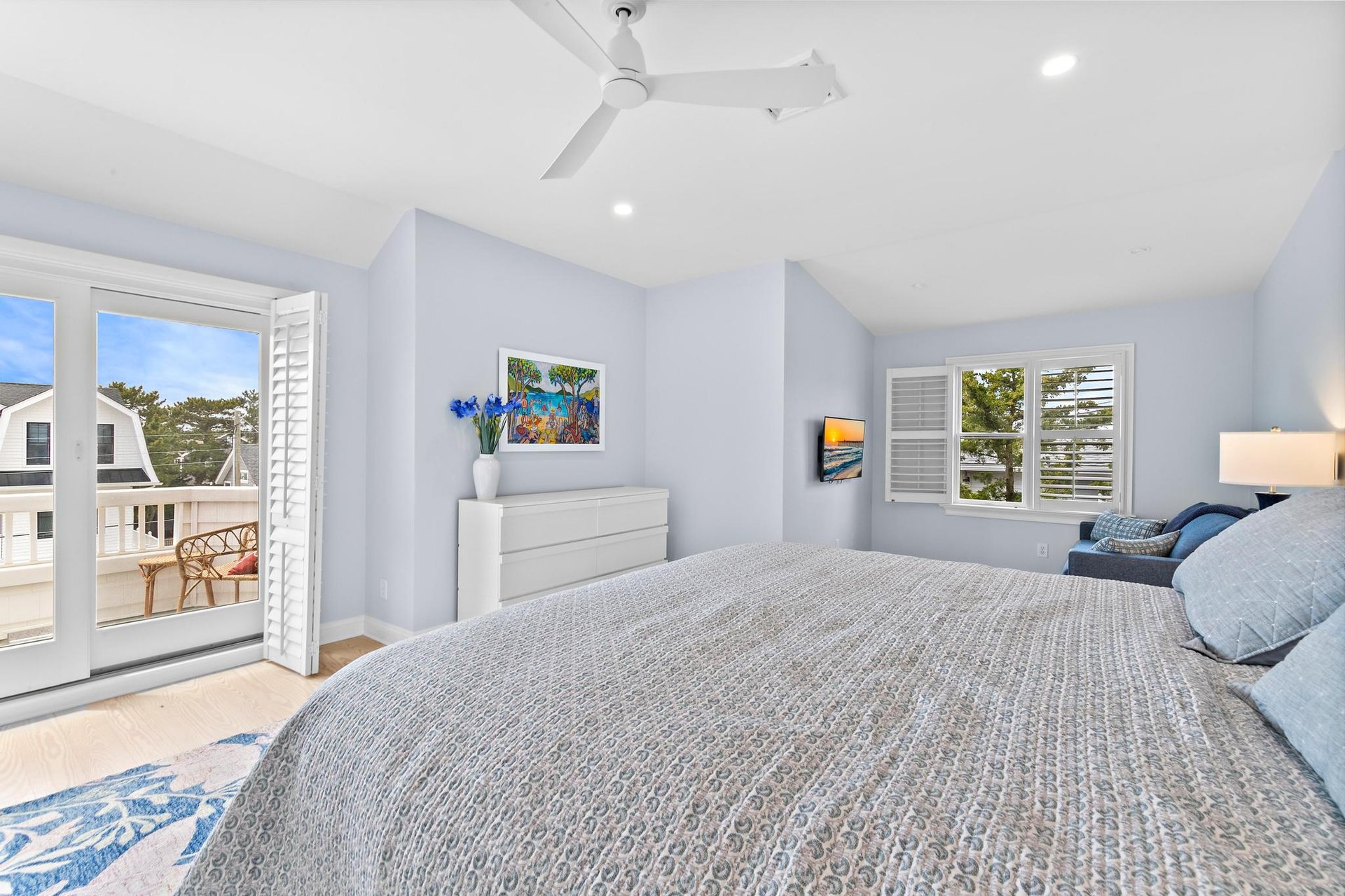 119 Dolphin Ave