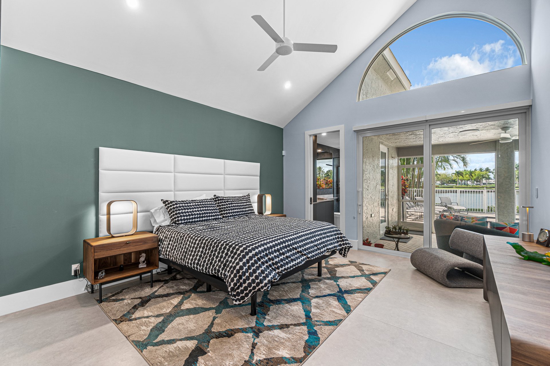 17249 Huntington Park Way