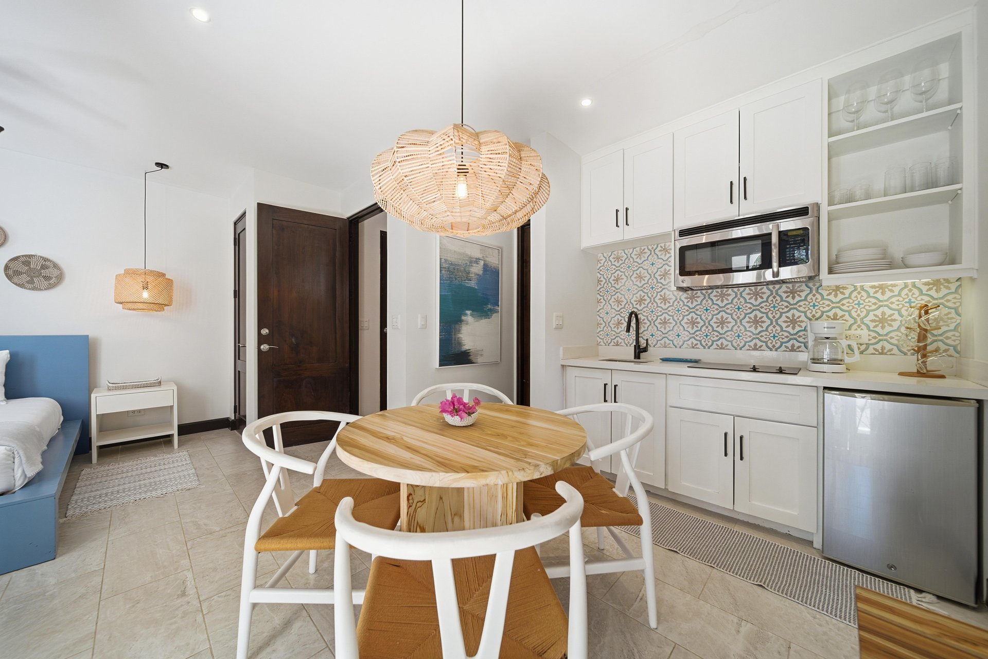 18 Calle La Ronda | Where Everyday Feels Like a Holiday