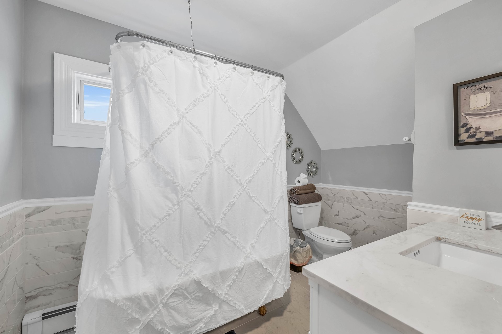 Beautiful Condo Just Steps from the Beach