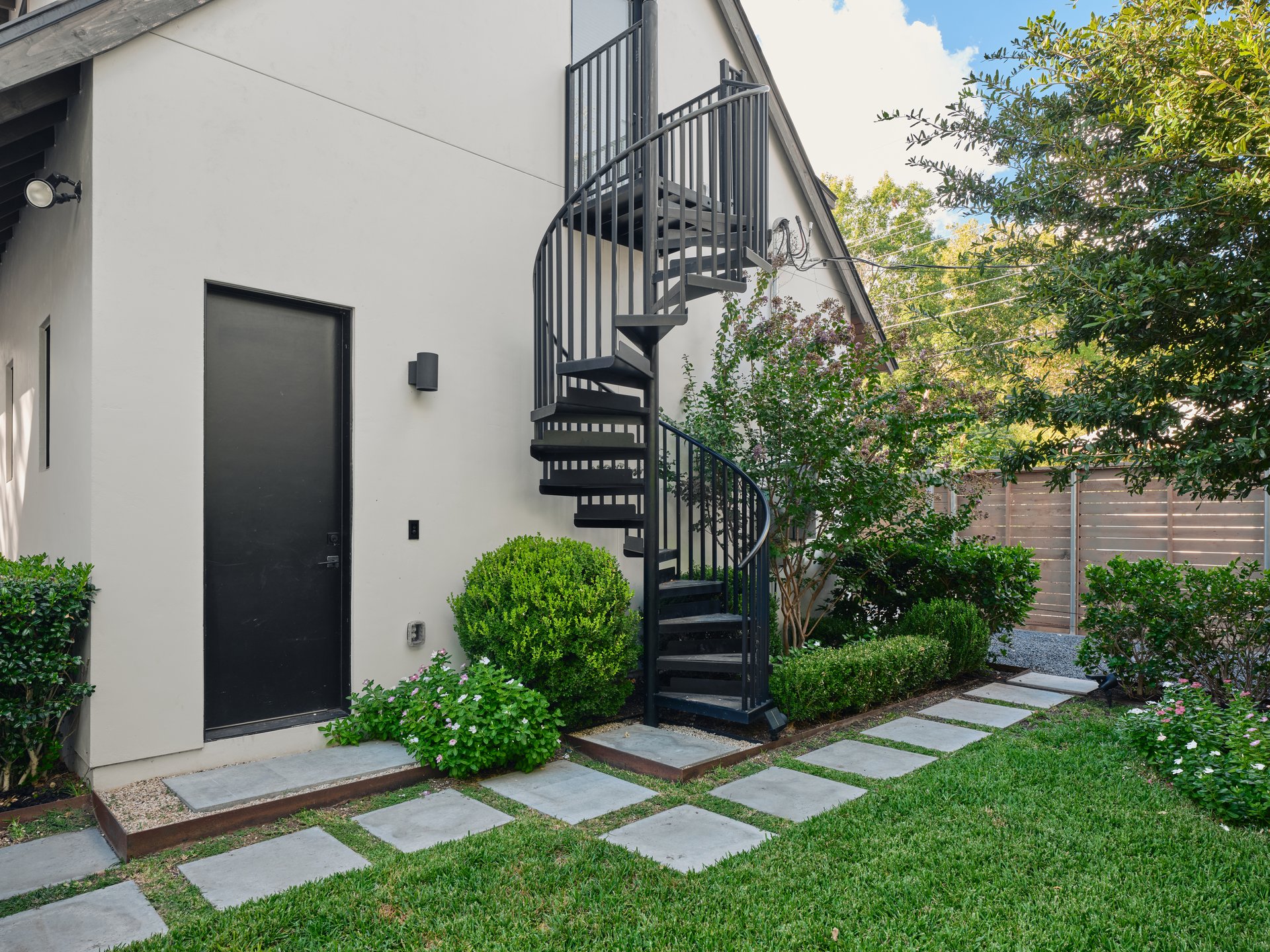 1908 W 36th Street