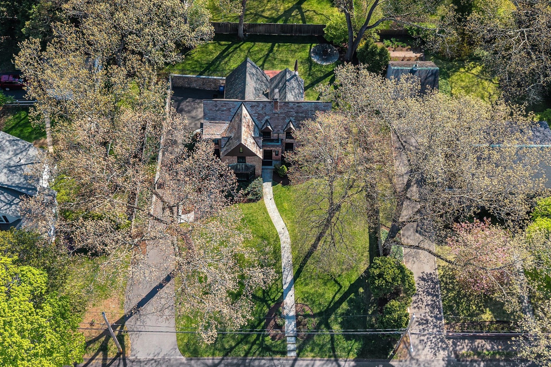 28 Emerson Road