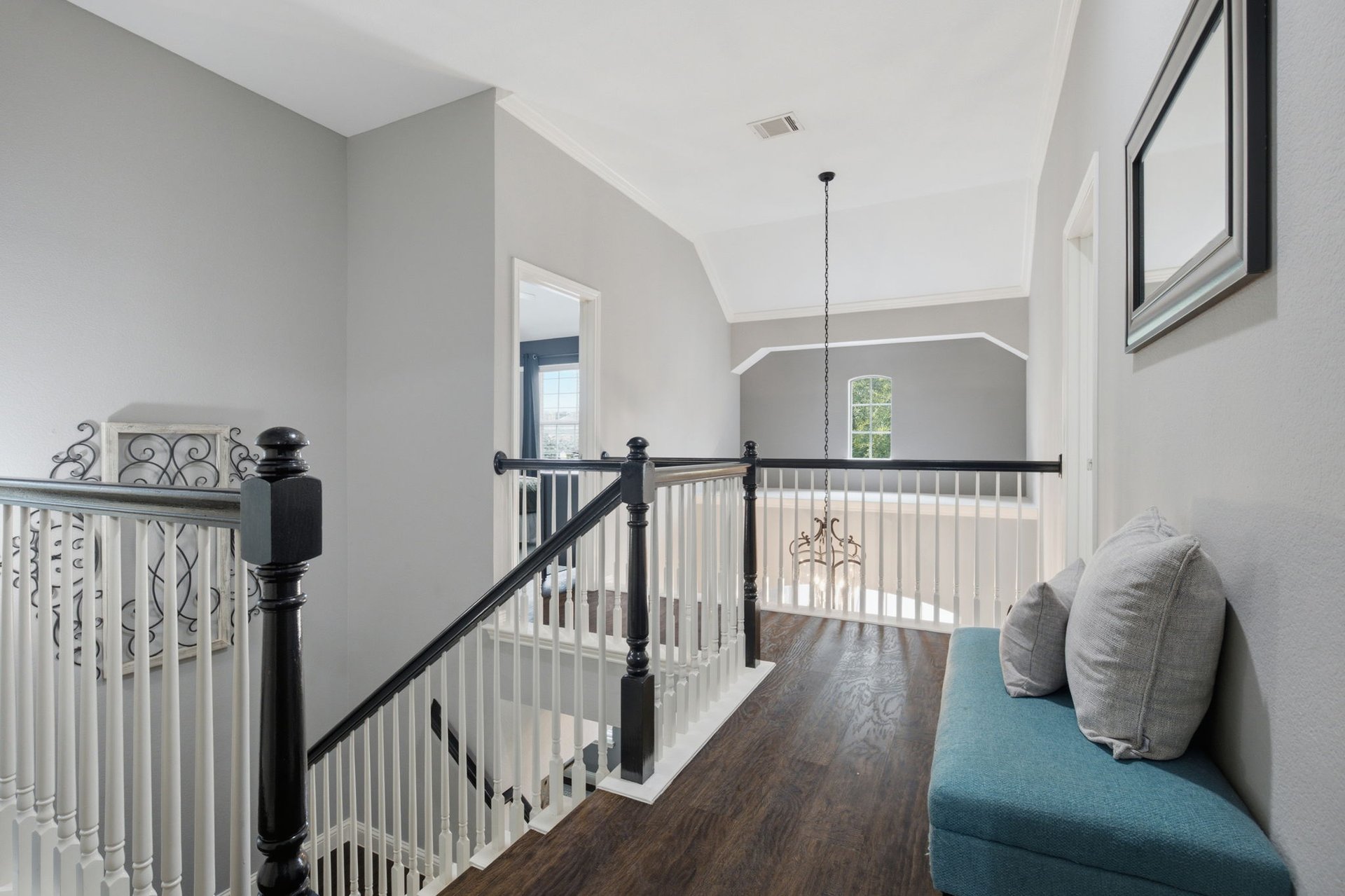 7005 Royal Glen Trail