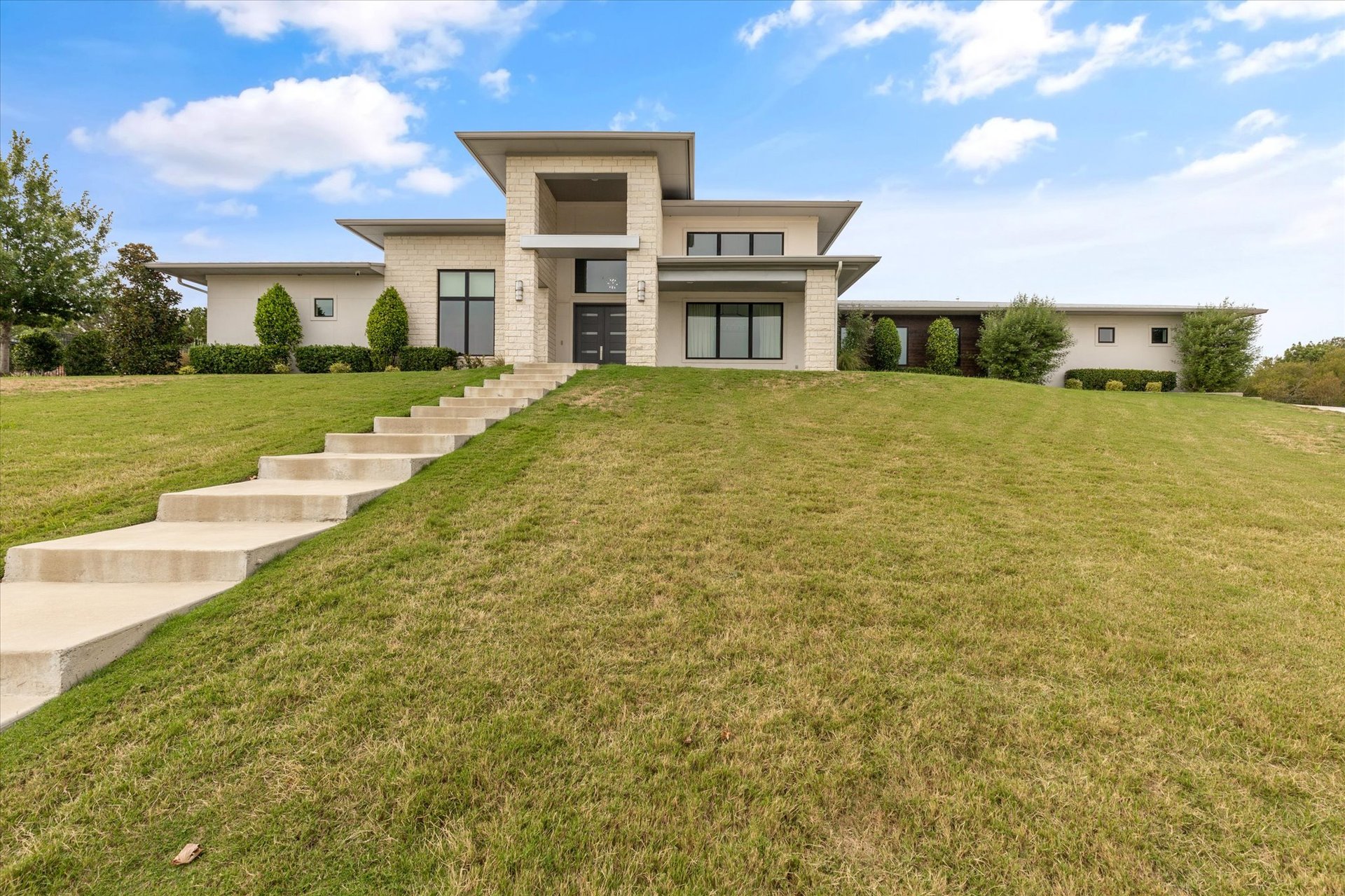4924 Corriente Lane