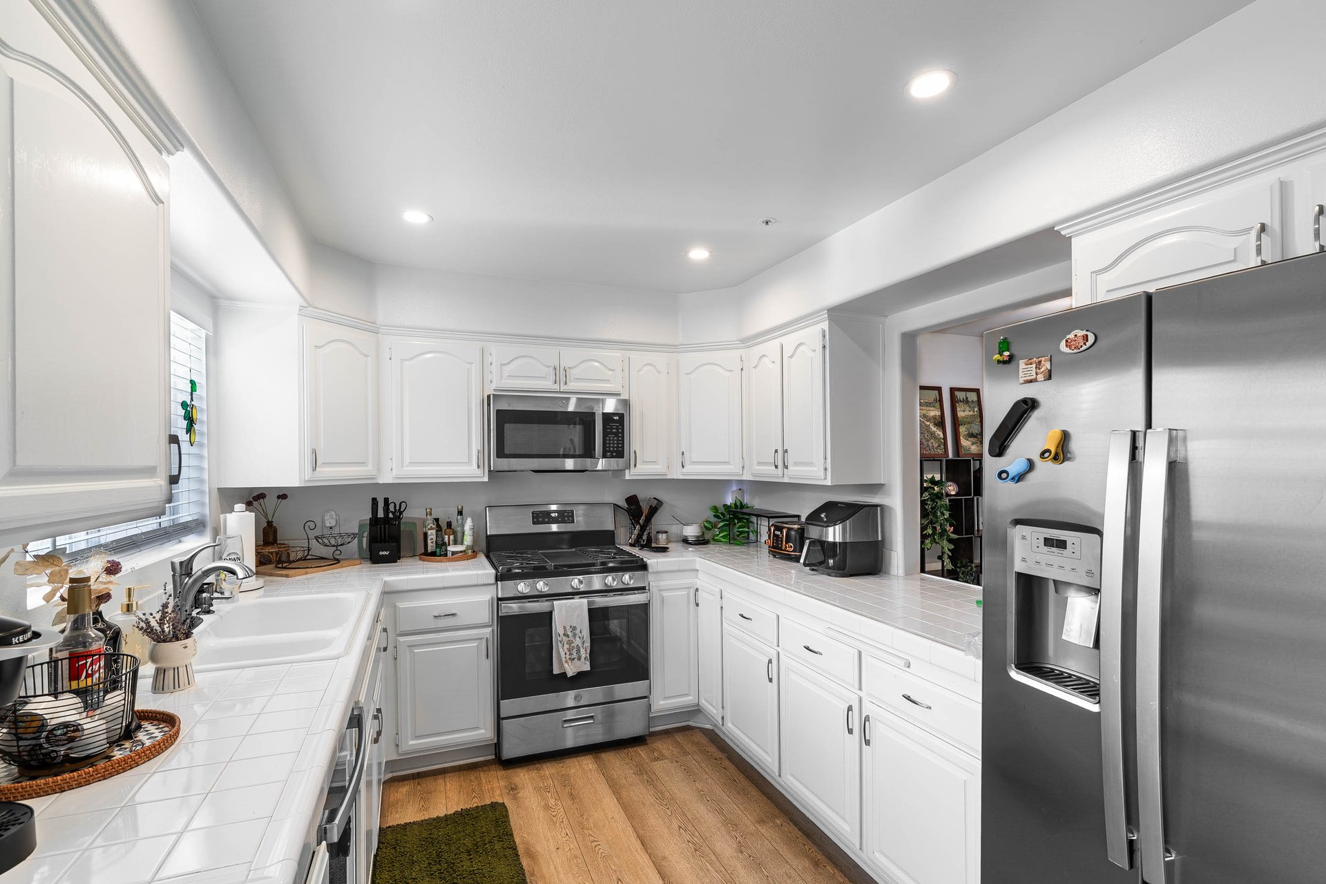 279 N Skyline Dr