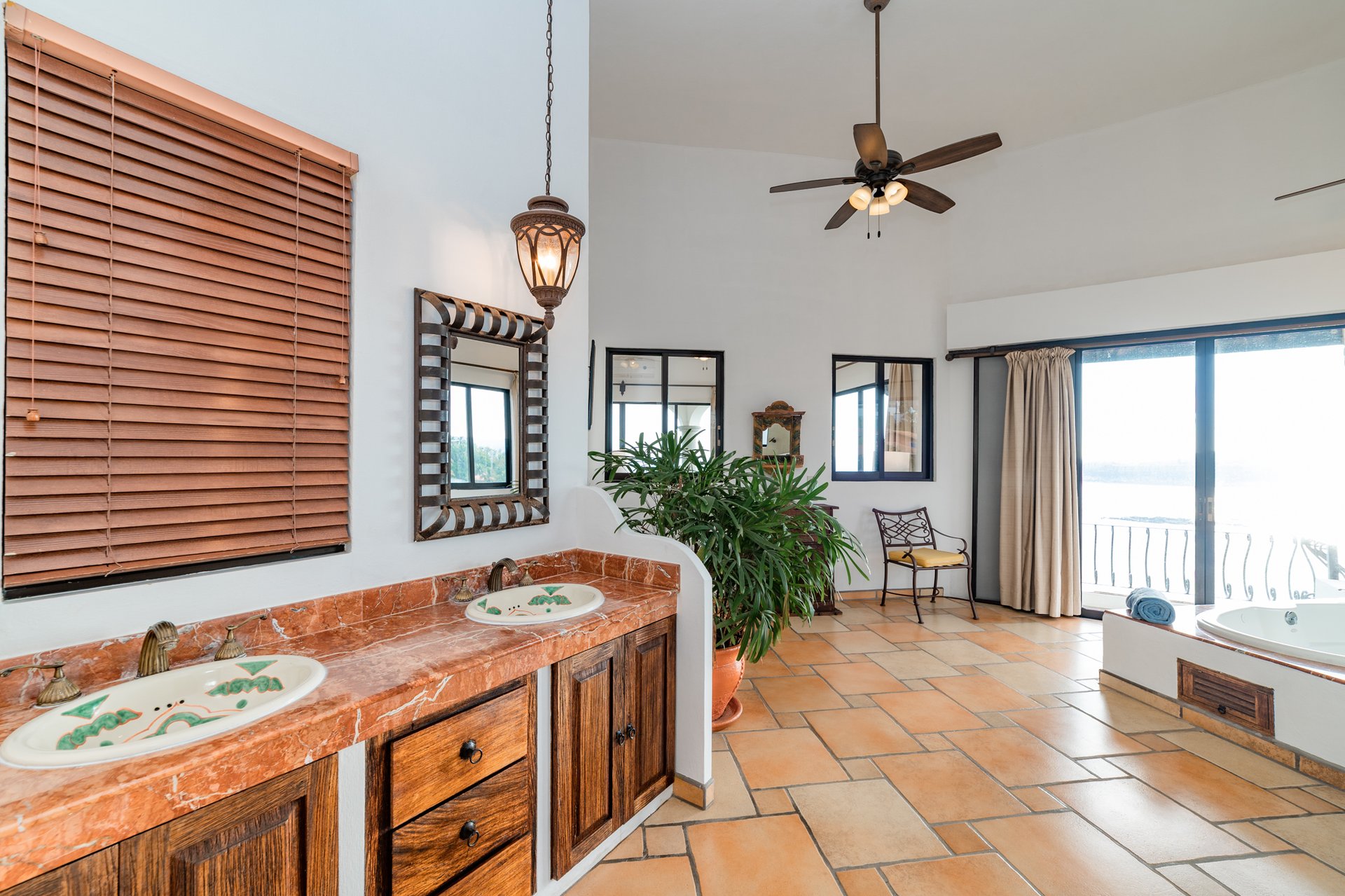 5 Bedroom, Single Family Home, Villa Encantada 