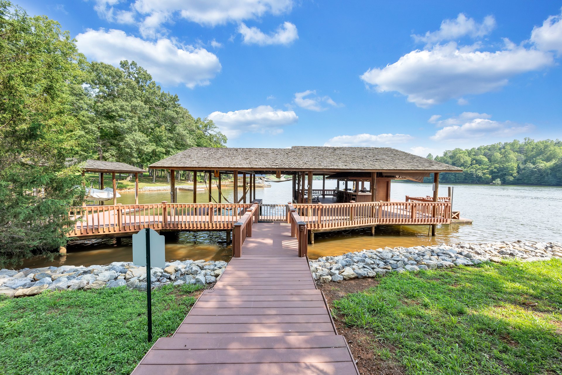 103 Crestview Road