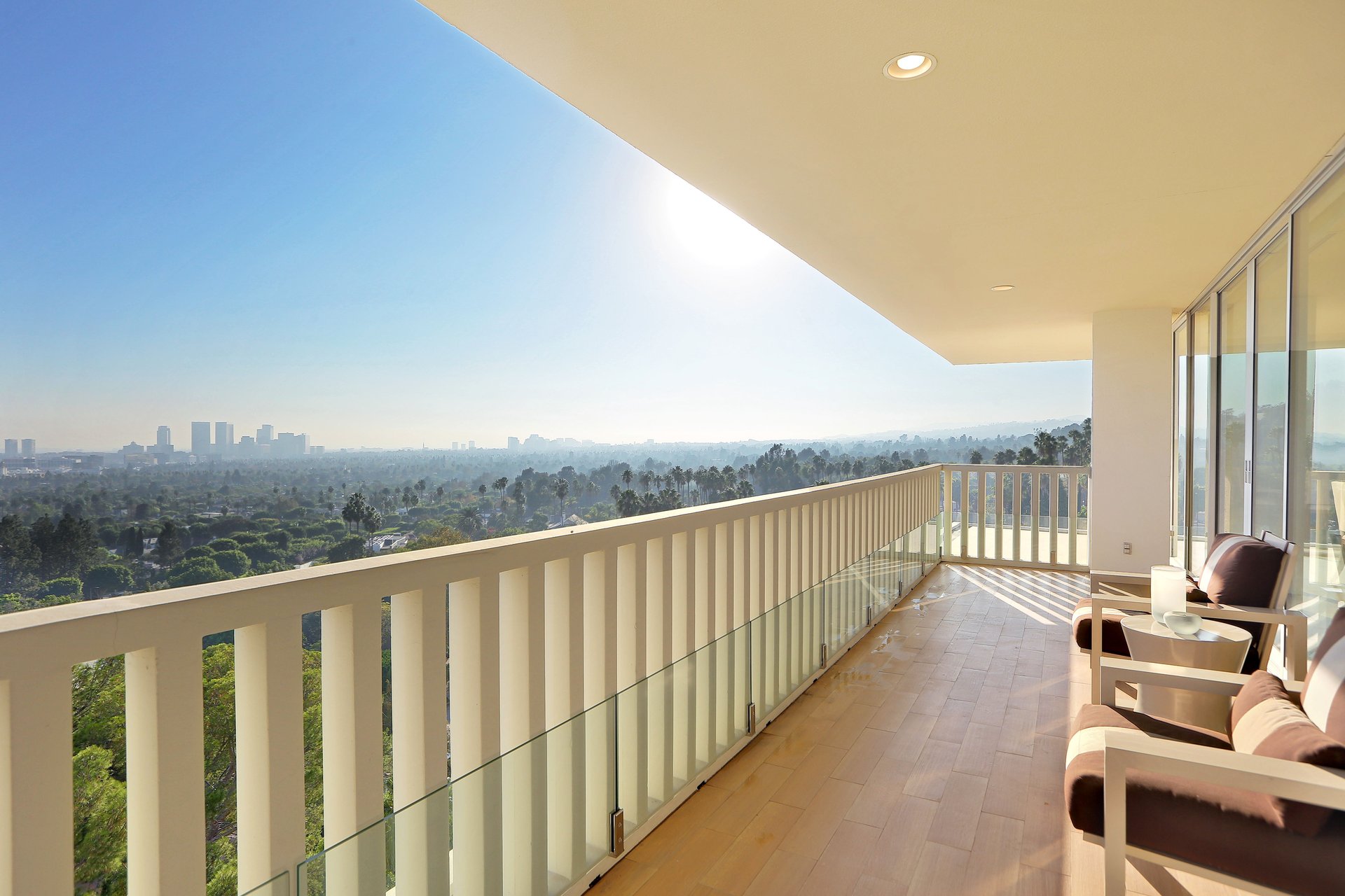 9255 Doheny Rd, #1102