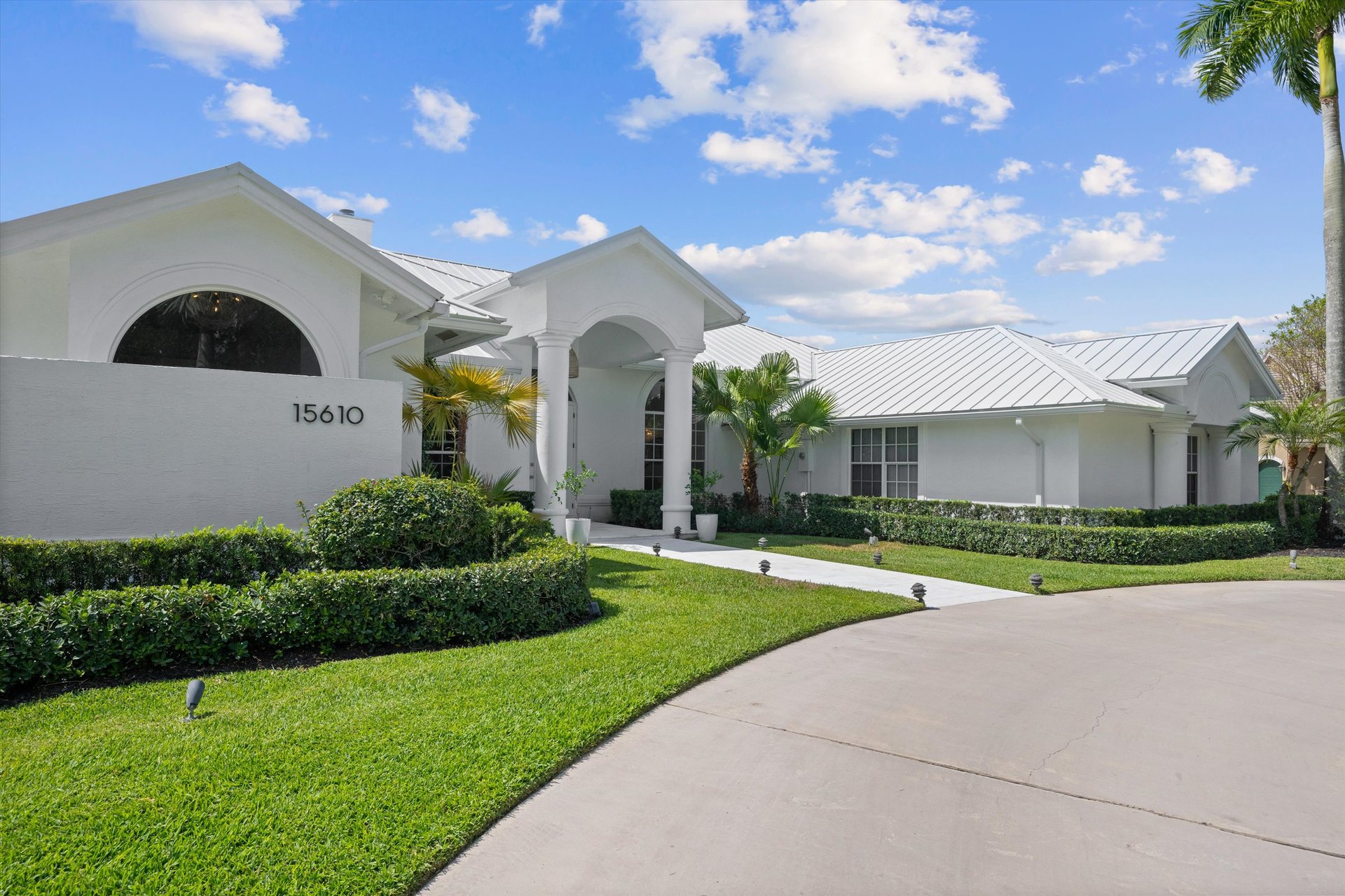 15610 Enstrom Road