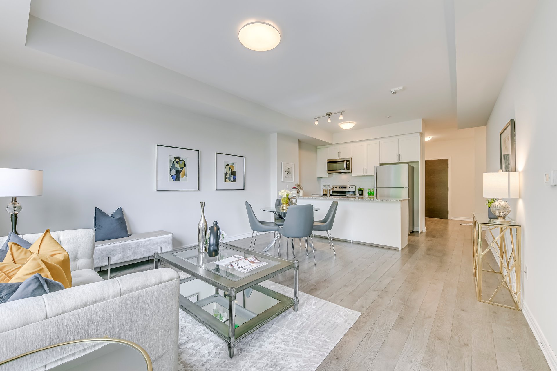 150 Oak Park Blvd 201