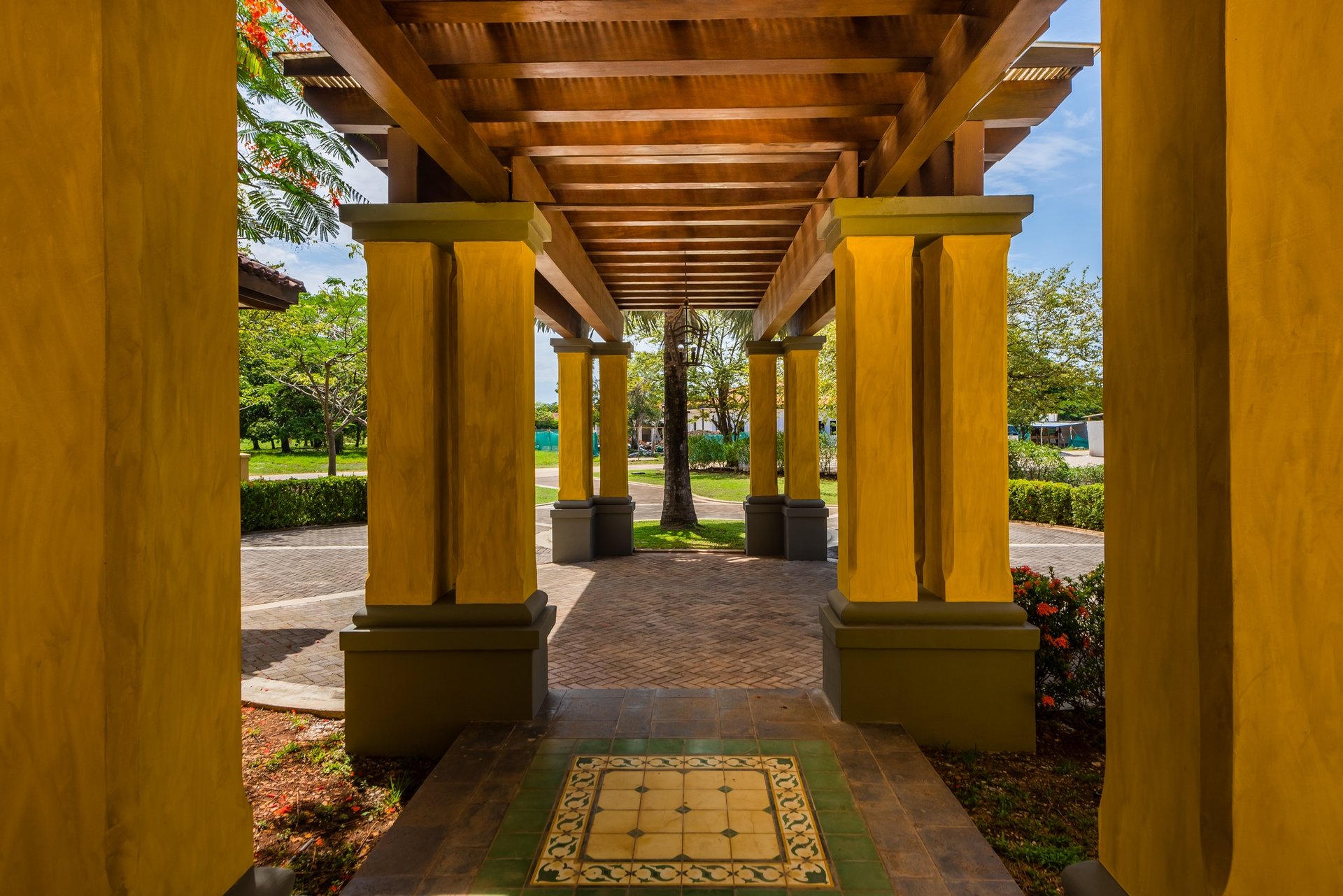 Casa Miraflores, Reserva De Golf #94 | Welcome to Casa Miraflores, an exquisite colonial-style estate home located in Hacienda Pinilla!