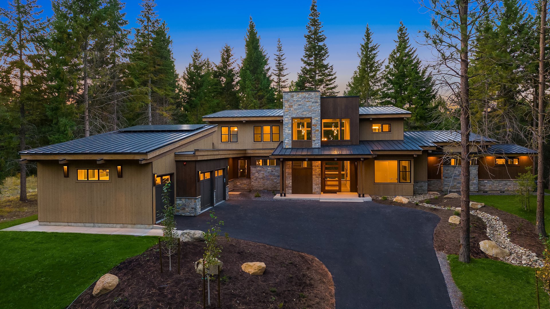1130 Ruby King Loop