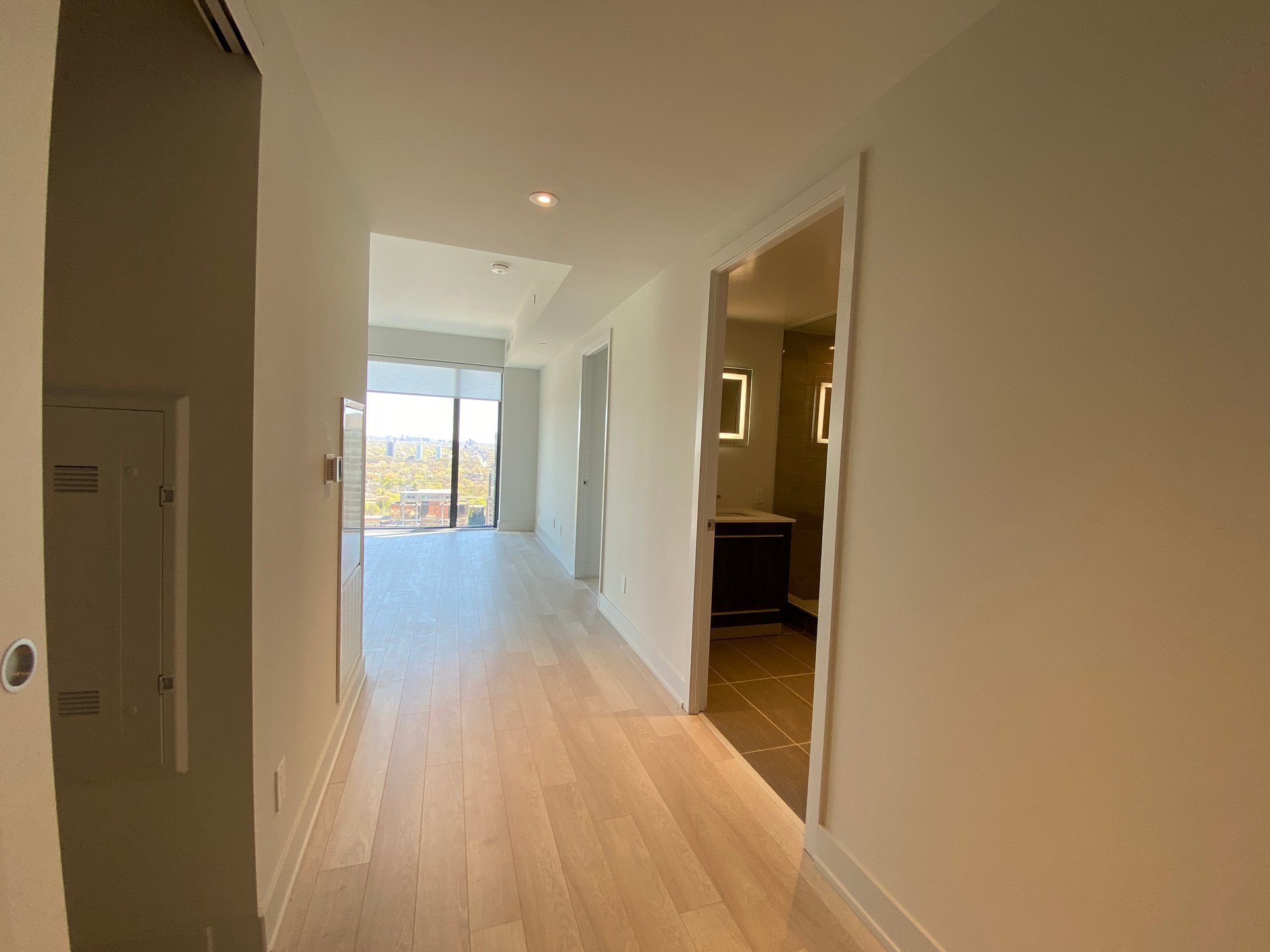 8 Cumberland Street Unit: 3007