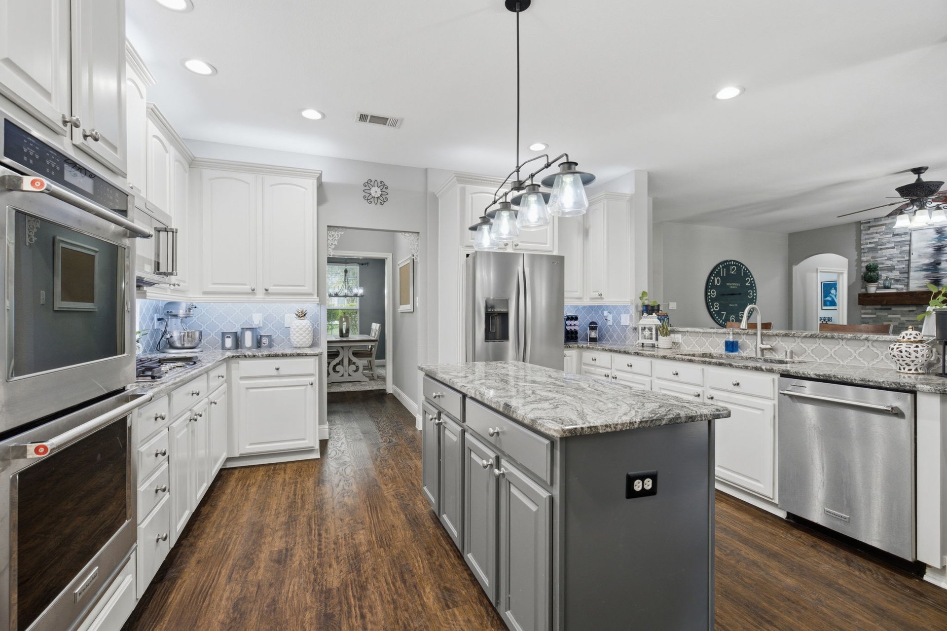 7005 Royal Glen Trail