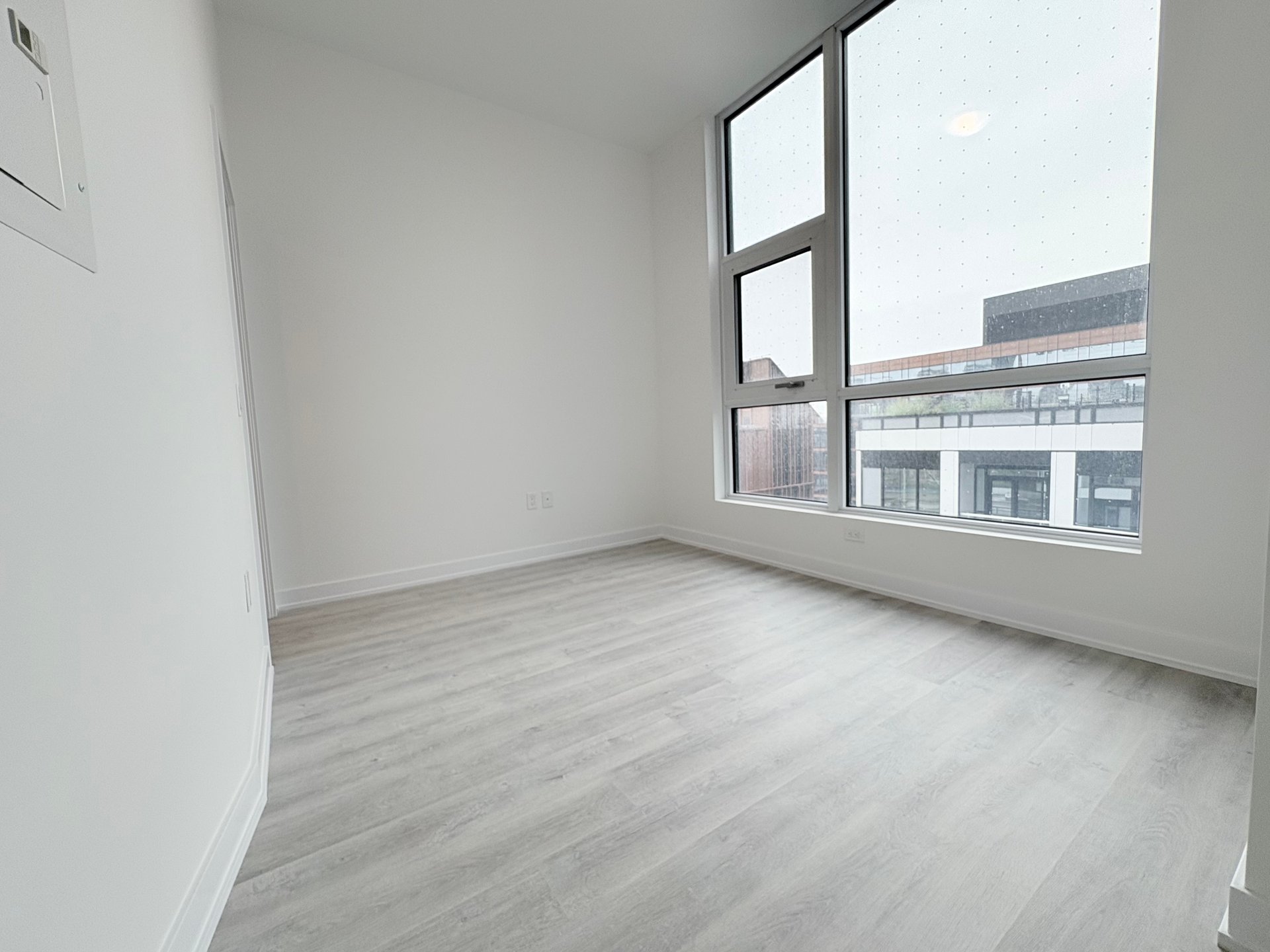 15 Richardson Street Unit: 1207
