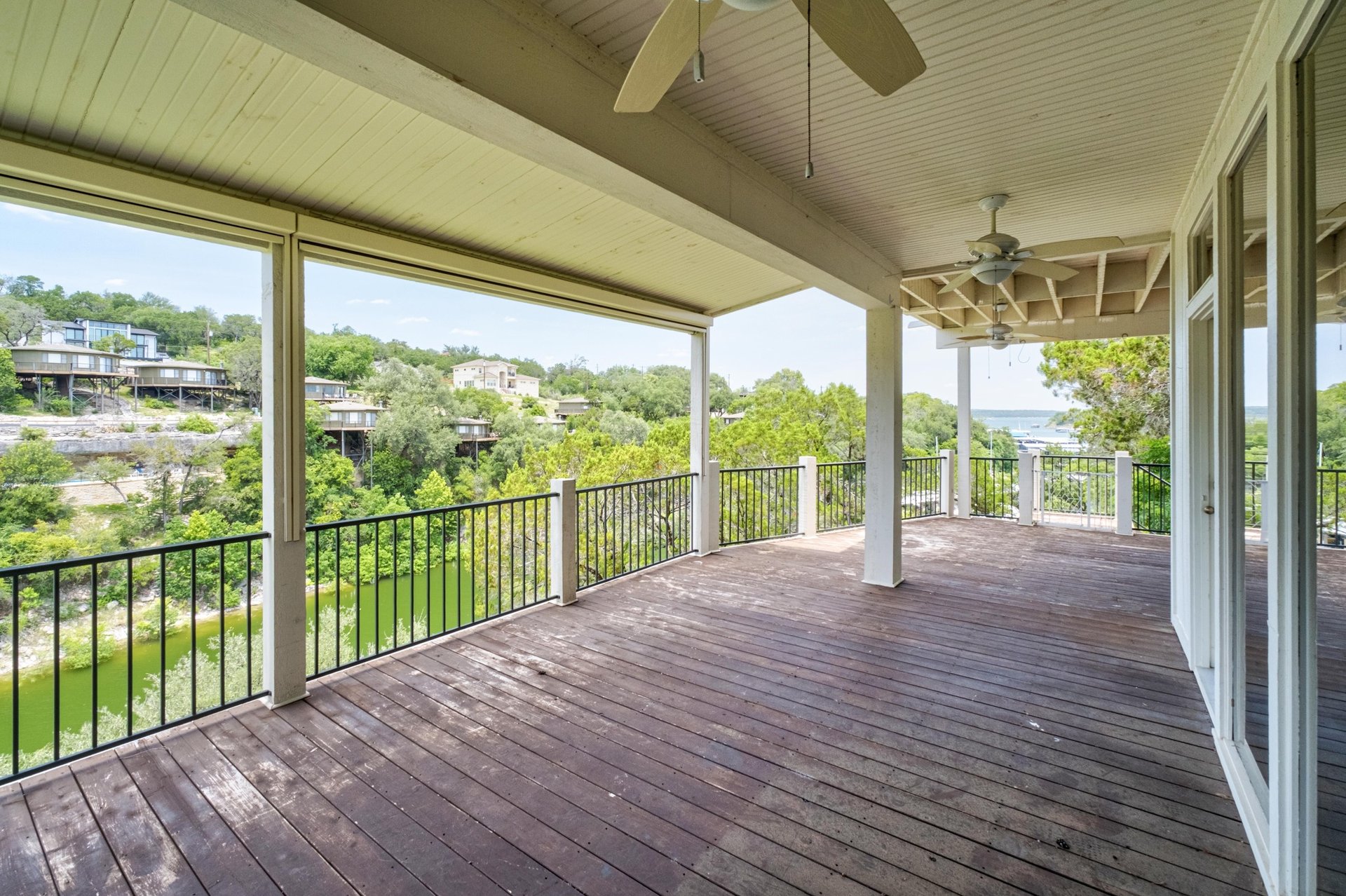 718 Bermuda Street