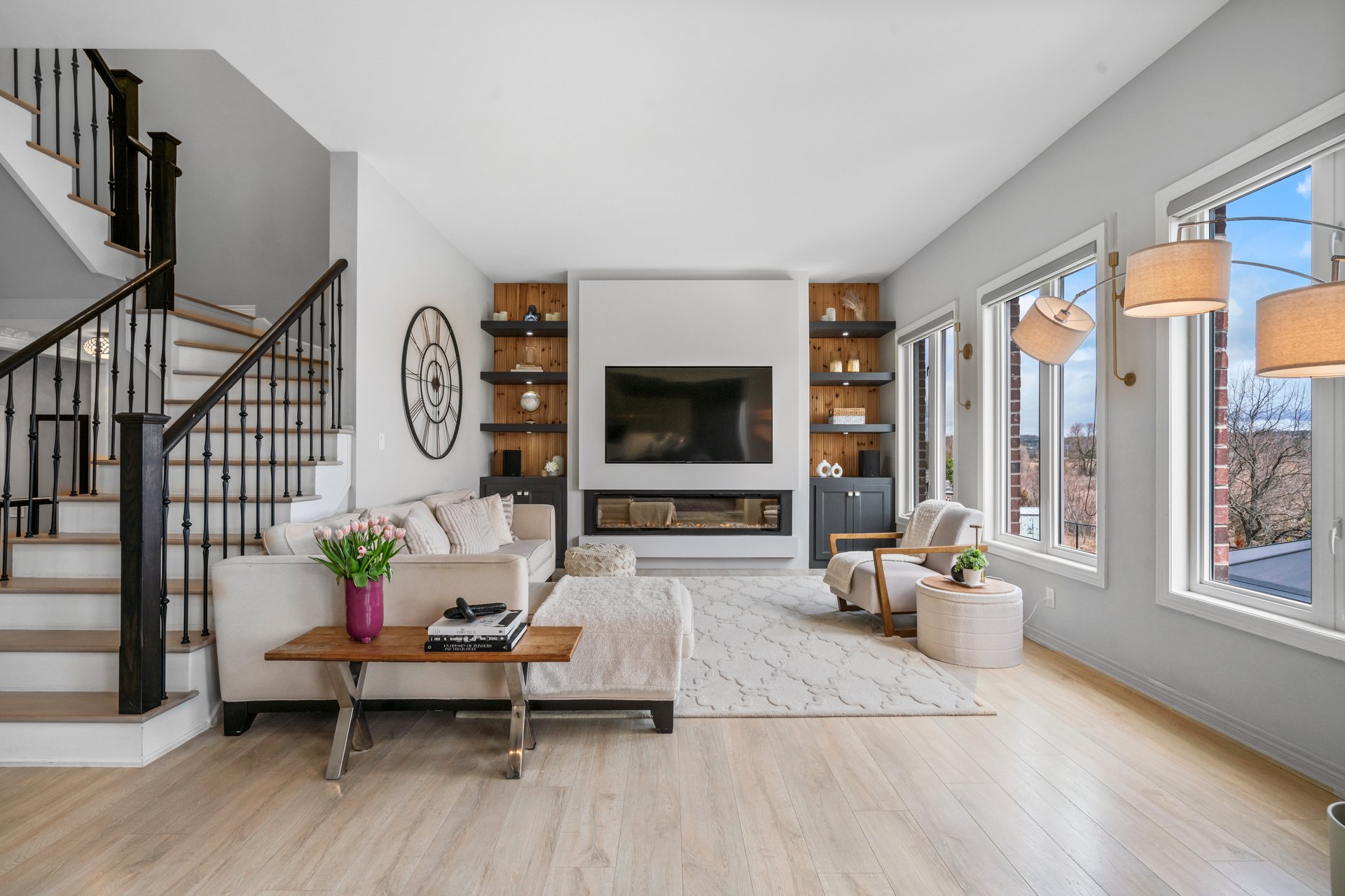 79 Turner Drive E
