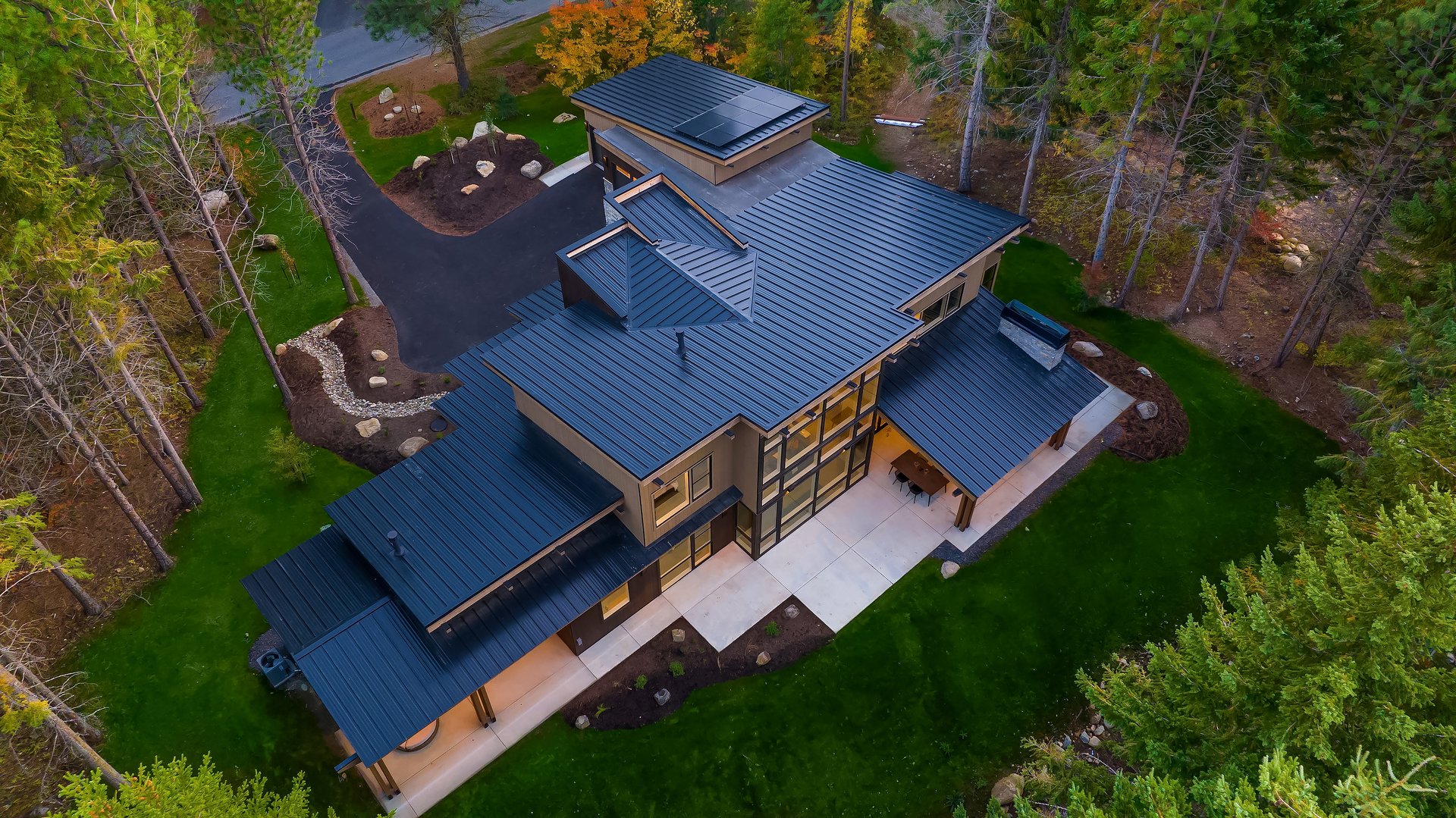 1130 Ruby King Loop